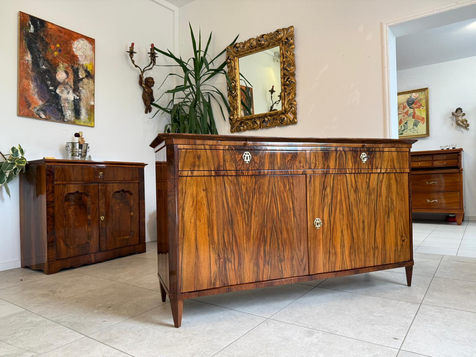 Restaurierte Biedermeier Anrichte Sideboard Antiquität Nussholz G1836-1