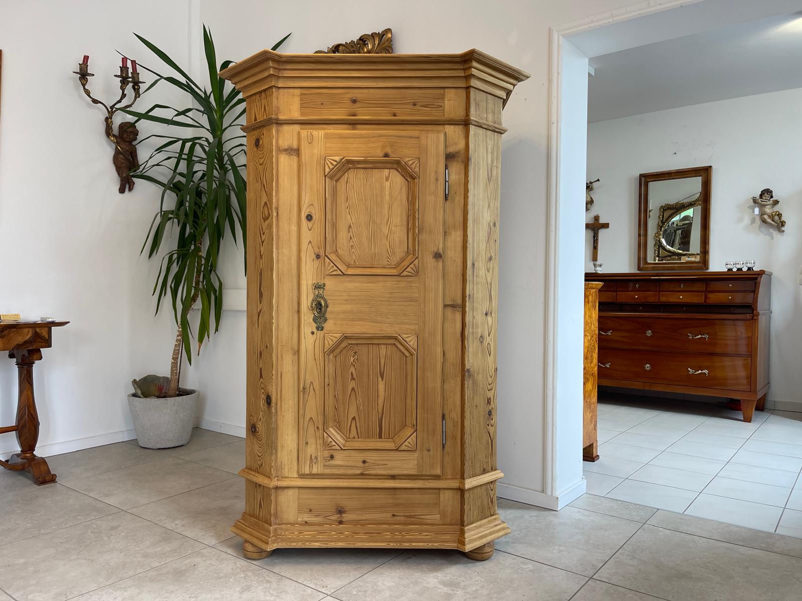 Uriger Brotschrank Almerschrank Vorratsschrank Bauernkasten Antik G1697