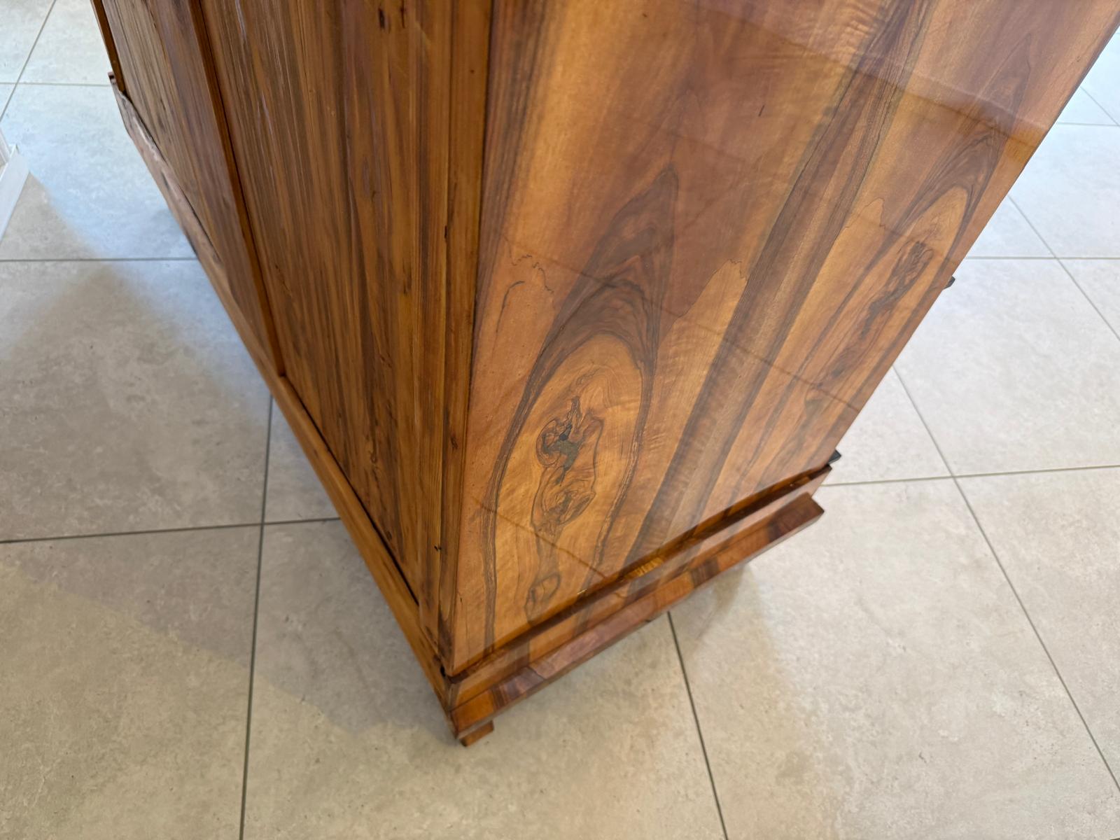 Sale Empire Schrank Säulenschrank Nussholz Restauriert Antiquität Marketiert D2373