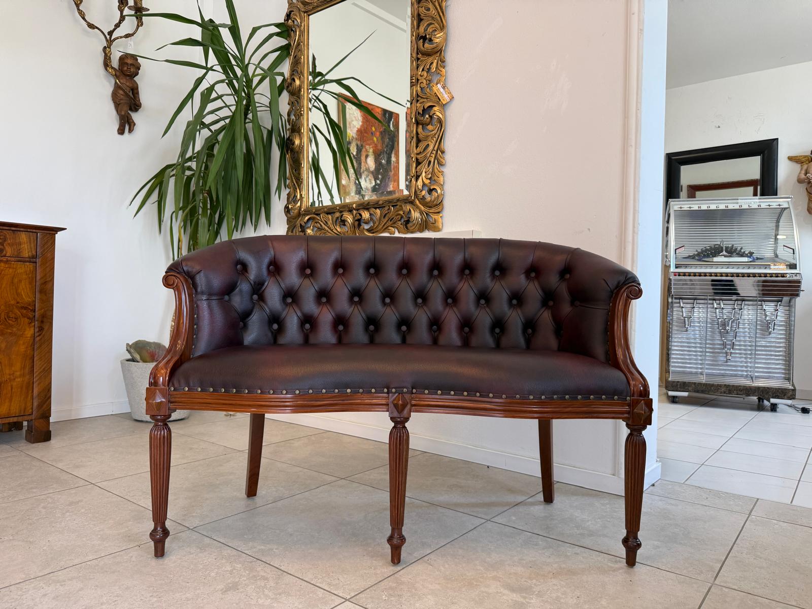 Chesterfield 2er Clubsofa Diwan Couch Oxblood Kultmöbel D2517