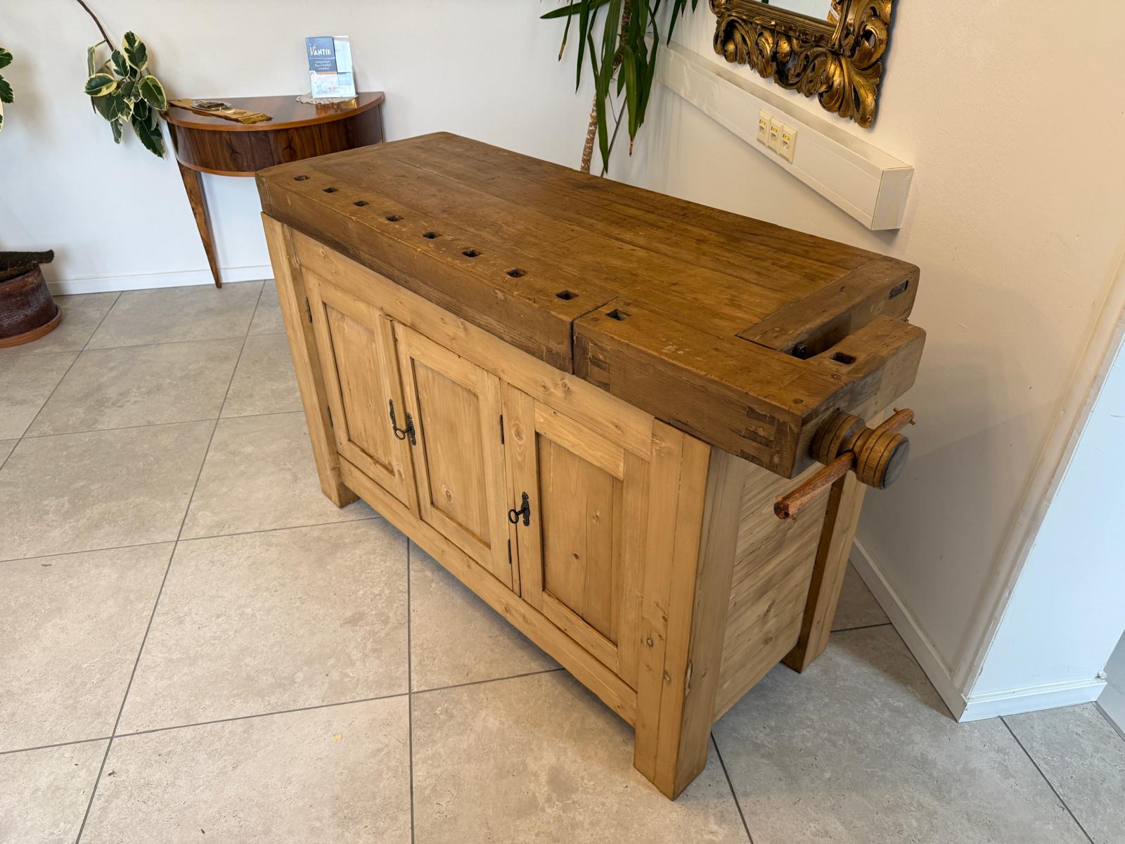 Urige Hobelbank Werkbank Pult Tresen Ladenschrank Antik G2253