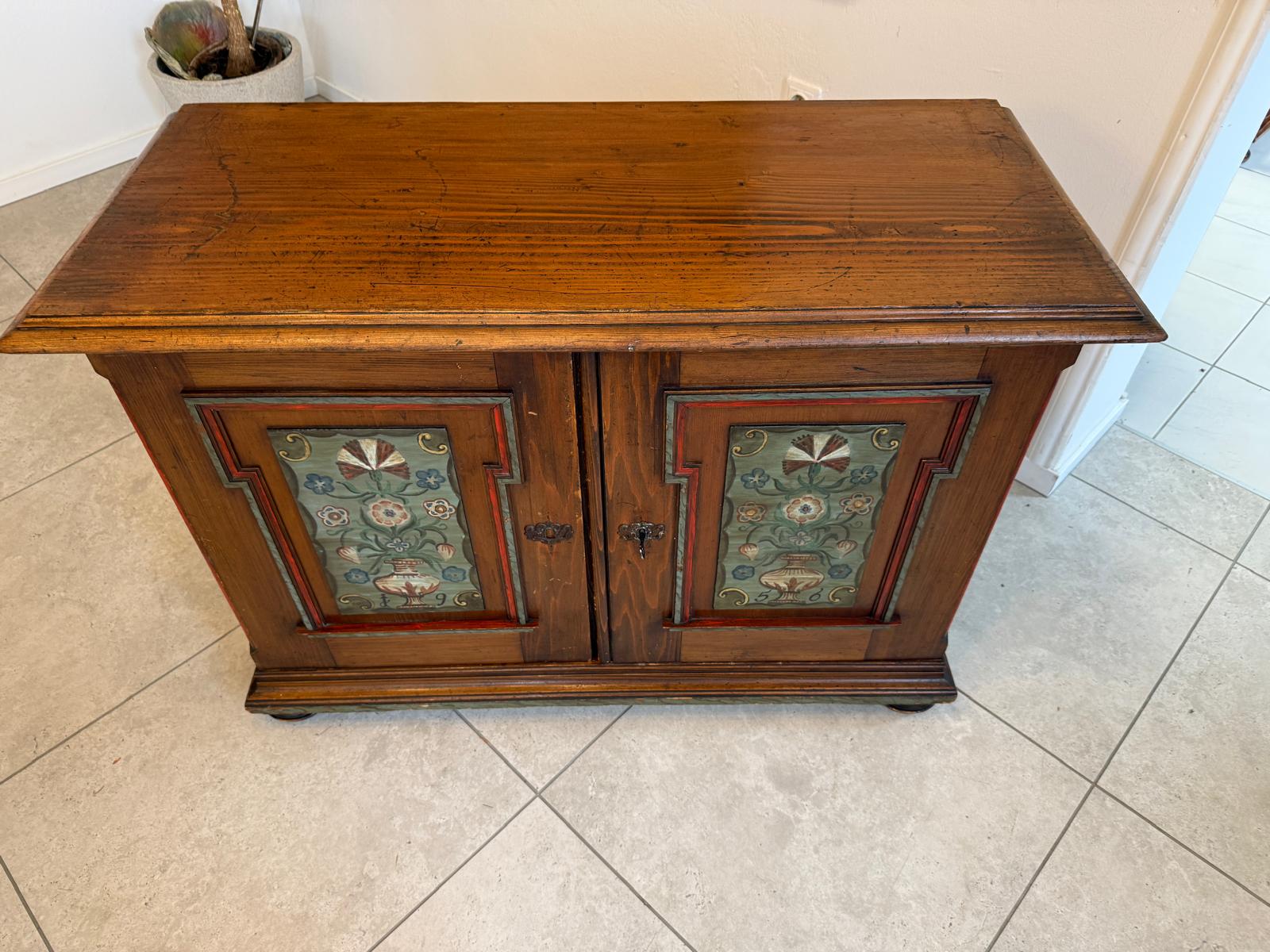 Handbemalte Anrichte Landmöbel Bauernmöbel D1059