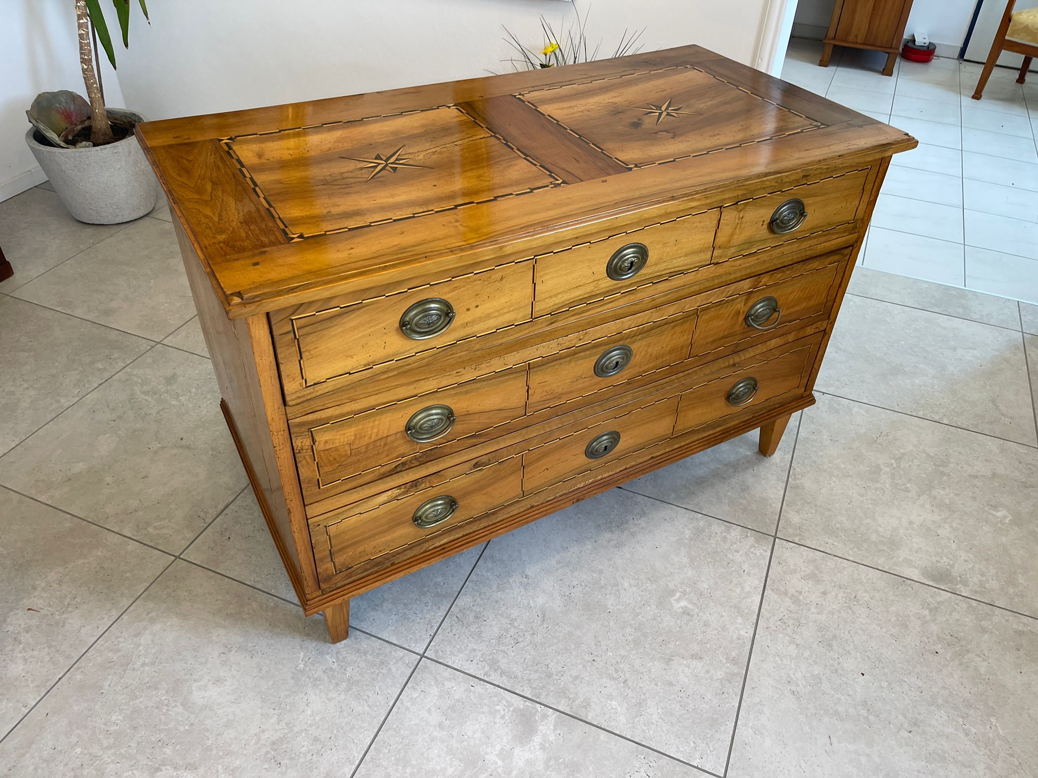 72c39d59-359b-4bcd-9894-32569ea47205 Sale Marketierte Josefinische Kommode A4691