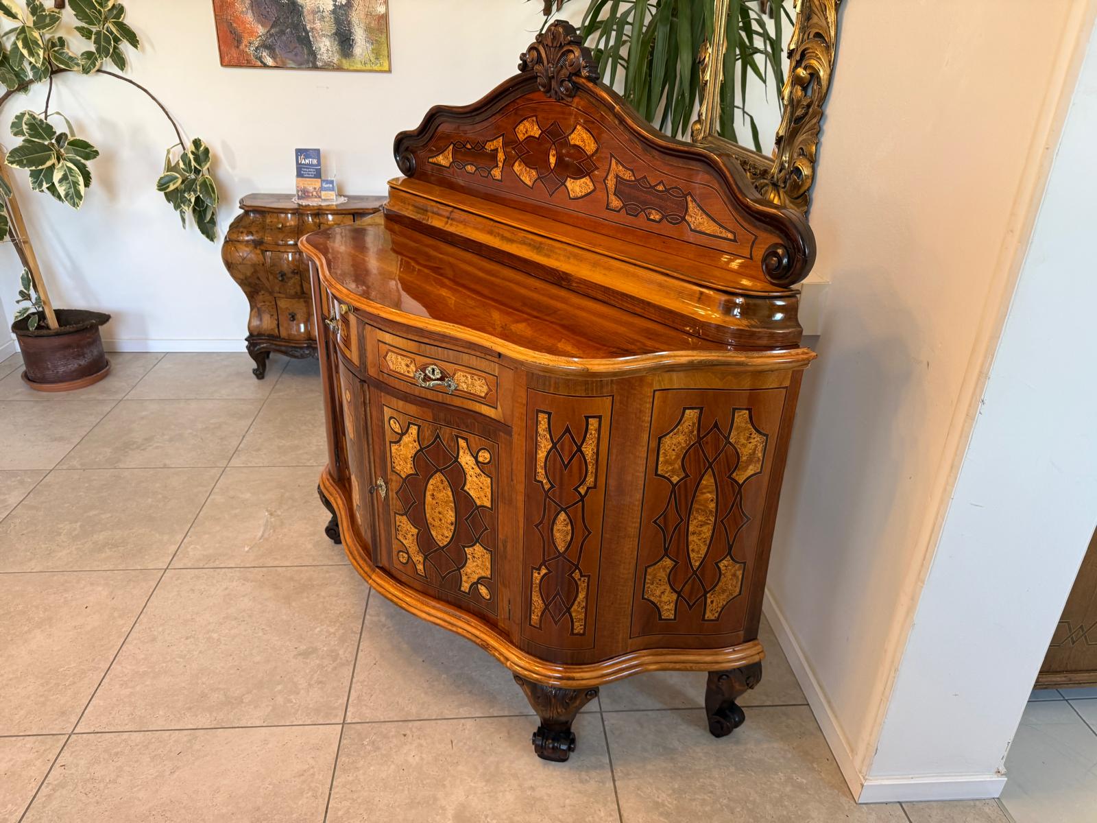 Restaurierte Marketierte Barock Anrichte Original Nussfurniert Antiquität D1172