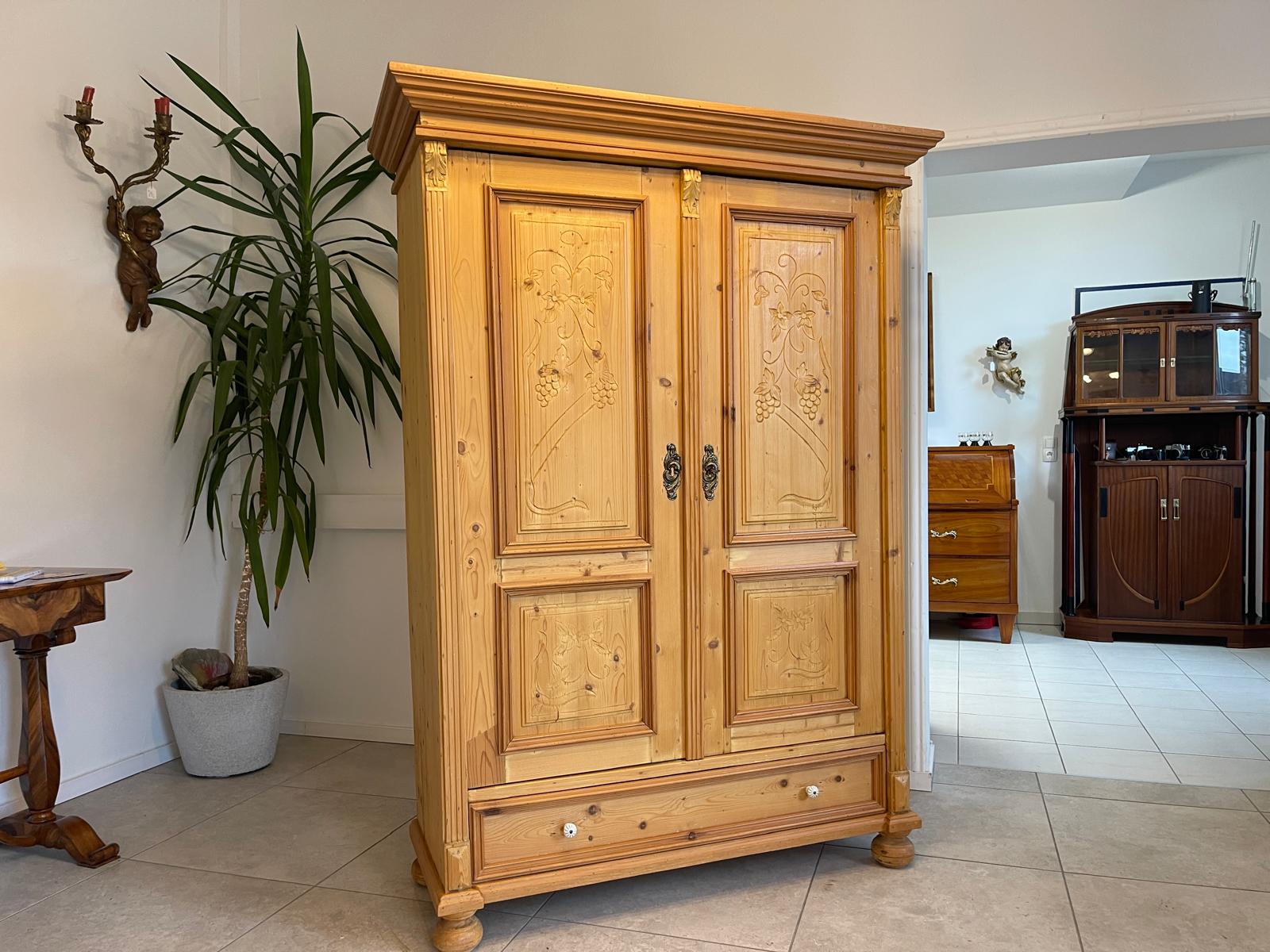 Gründerzeit Bauernschrank Bauernkasten Hallenschrank Kleiderkasten G1691