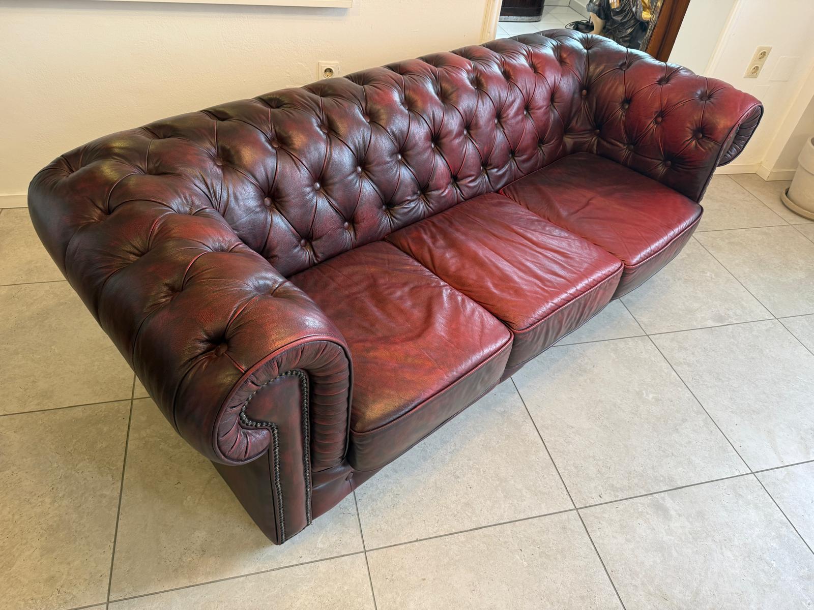 Chesterfield 3er Clubsofa Diwan Couch Oxblood Kultmöbel D1139