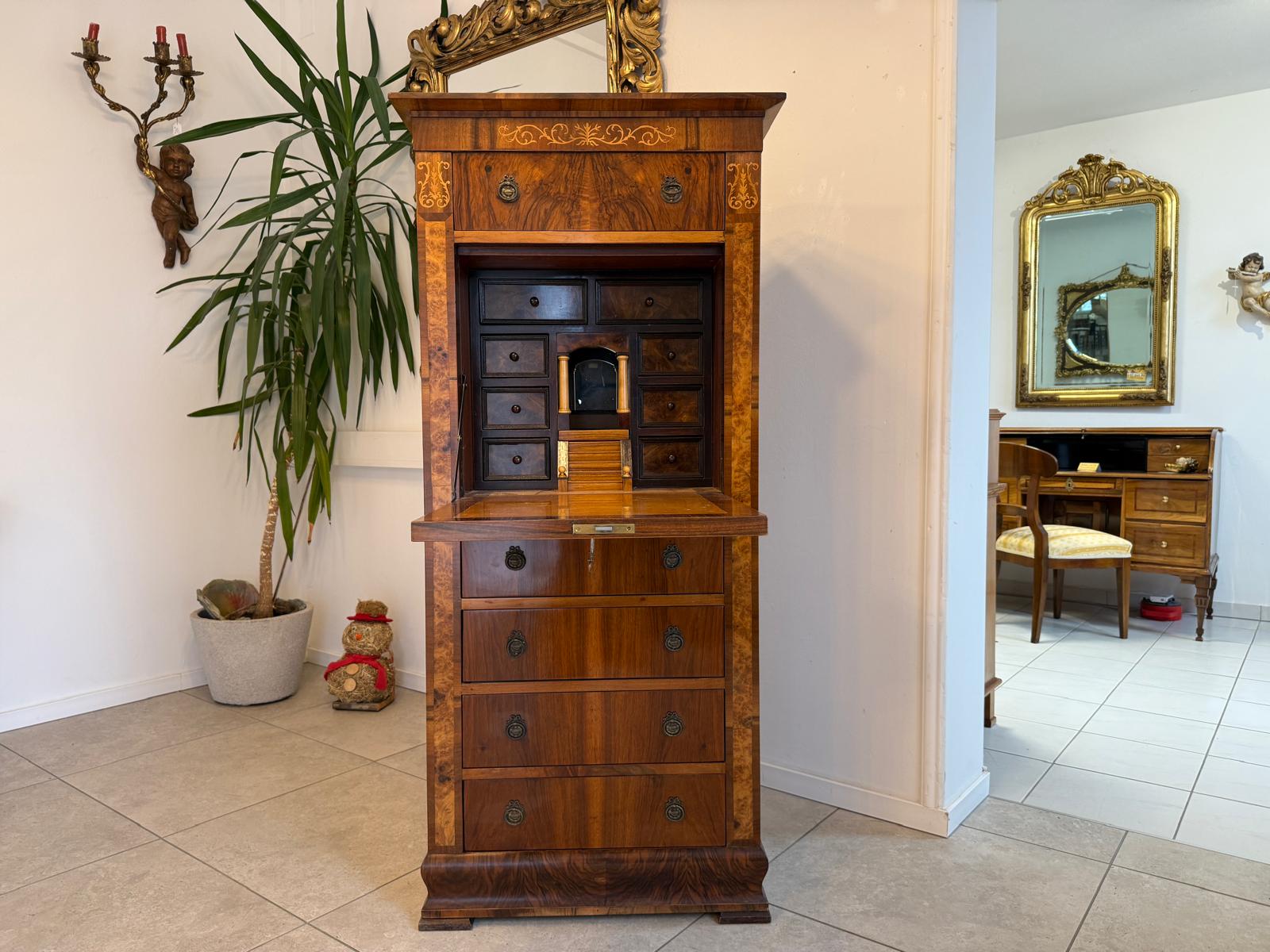 Zierlicher Barocker Sekretär Schreibtisch Wurzelholz G2302