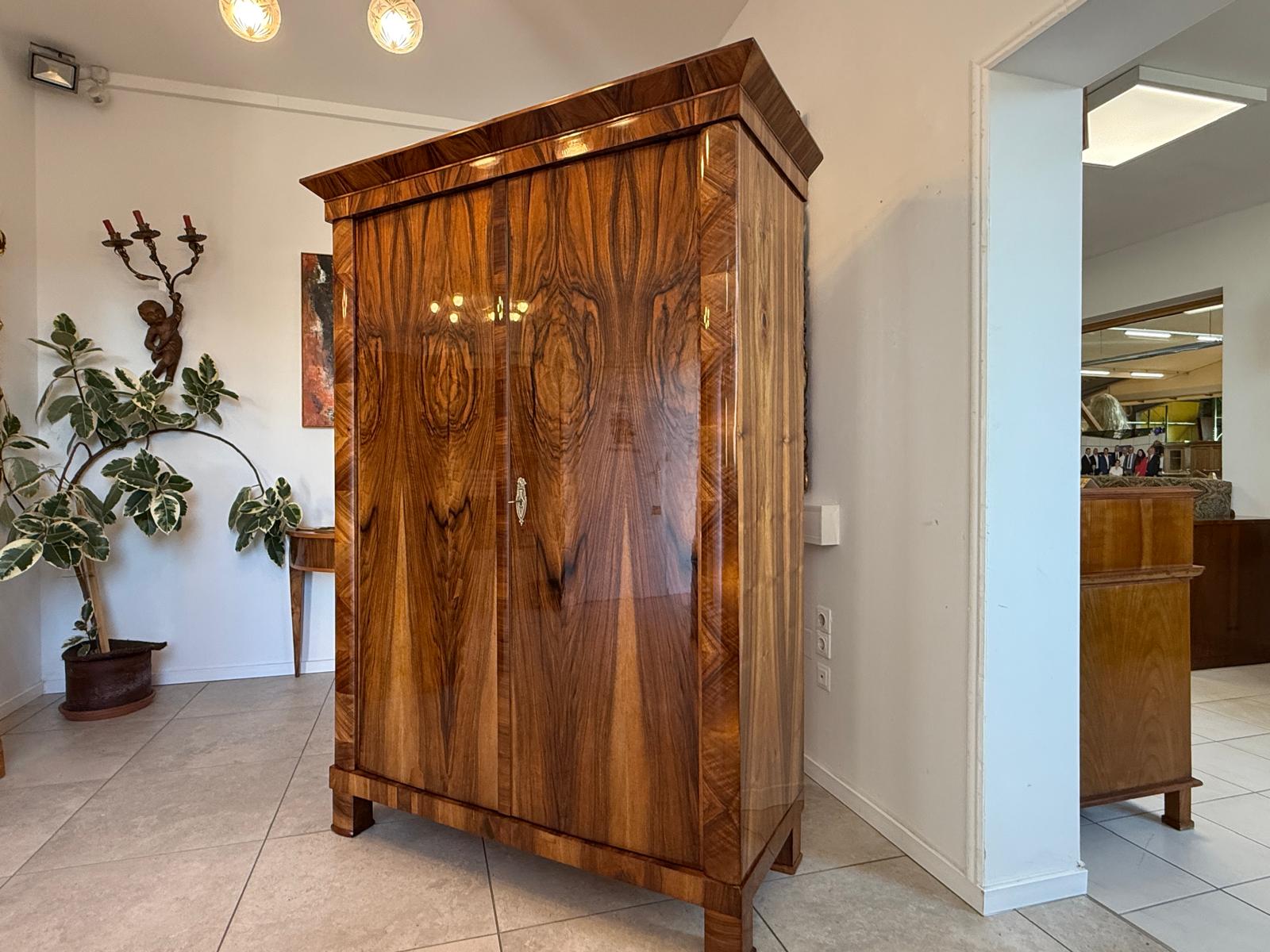 Sale Restaurierter Biedermeier Schrank Kleiderkasten Hallenschrank G2347