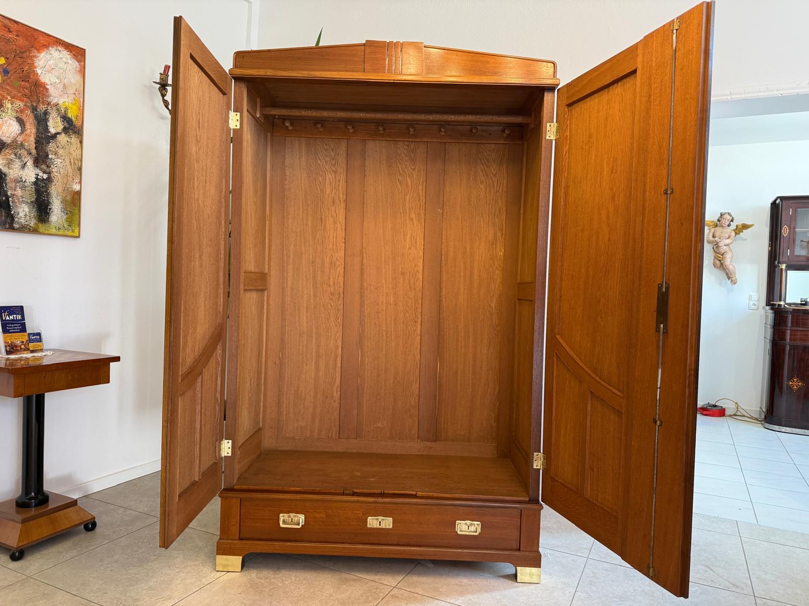 Antiker Restaurierter Jugendstil Kleiderschrank Kleiderkasten D1259