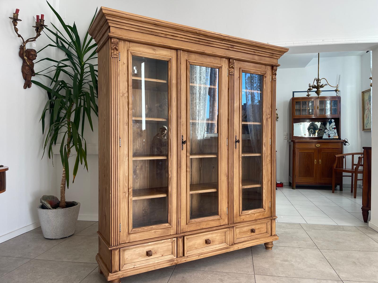 Bäuerliche Vitrine Bauernvitrine Naturholz Bücherschrank G1107