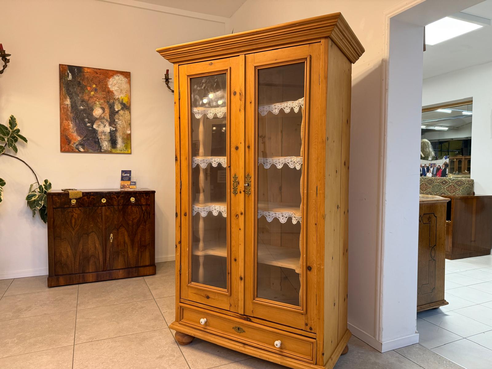 Bäuerlicher Bücherschrank Vitrine Bauernvitrine Bauernschrank Naturholz Bücherschrank D1131