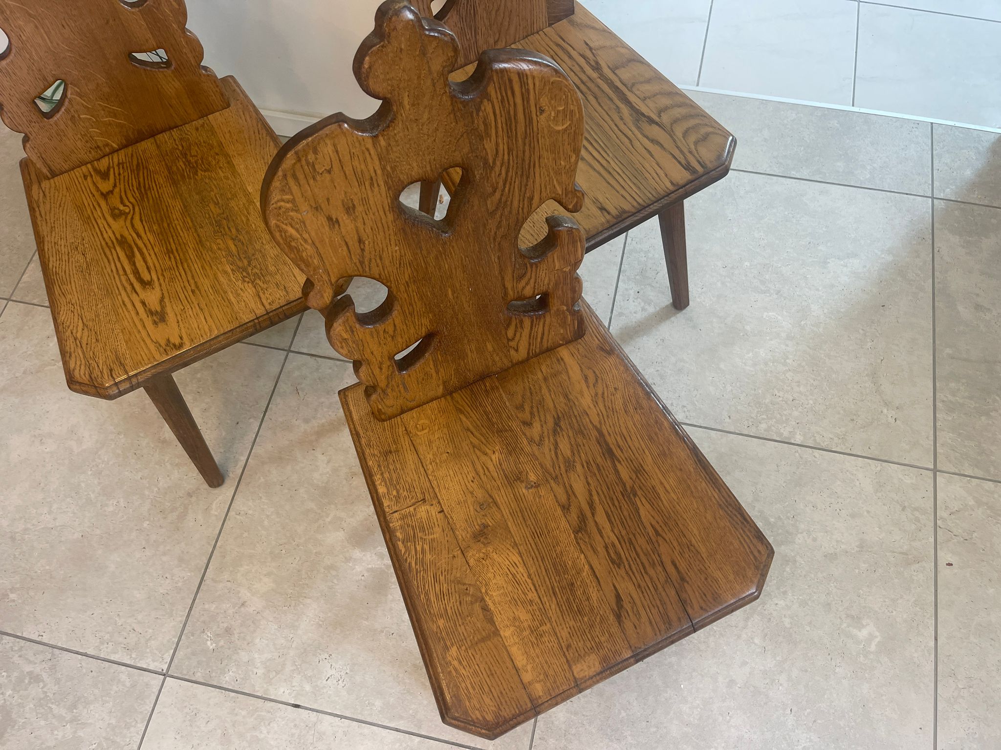 11c58011-2de0-418d-bbc1-e02a92dfeb52 3 alte Bauernsessel Stuhl Landhaussessel A4690