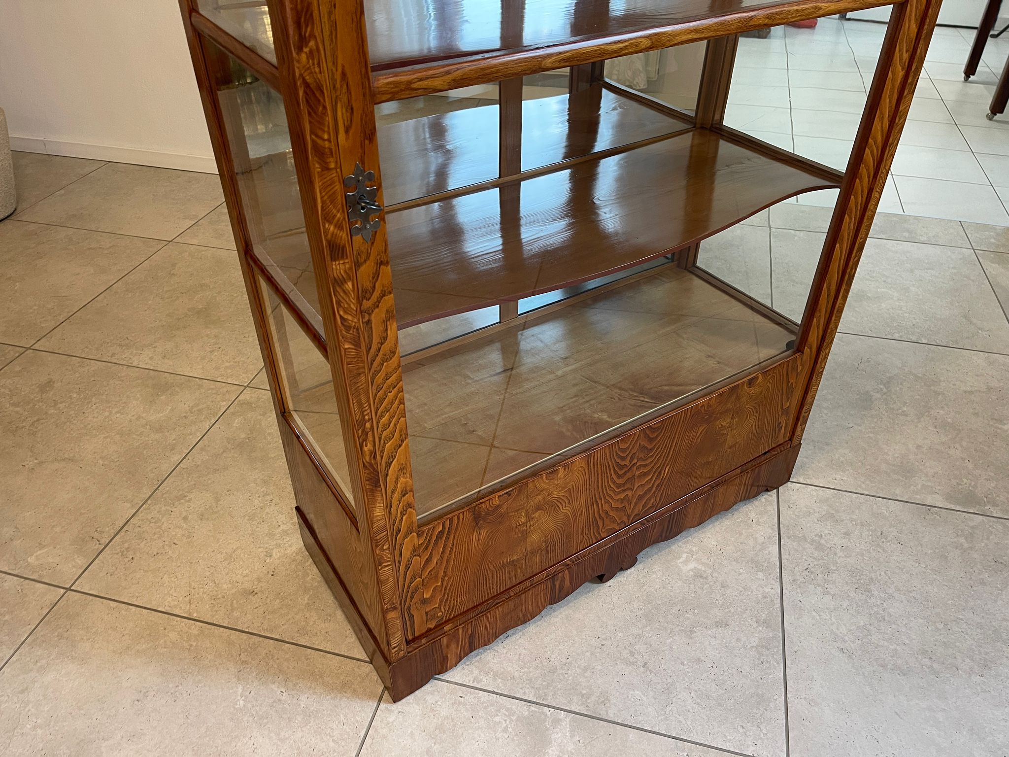 78e49bdb-74e4-4cef-b4f2-82ecd8a3d23e Biedermeier Vitrine Bücherschrank Eschenholz A4950