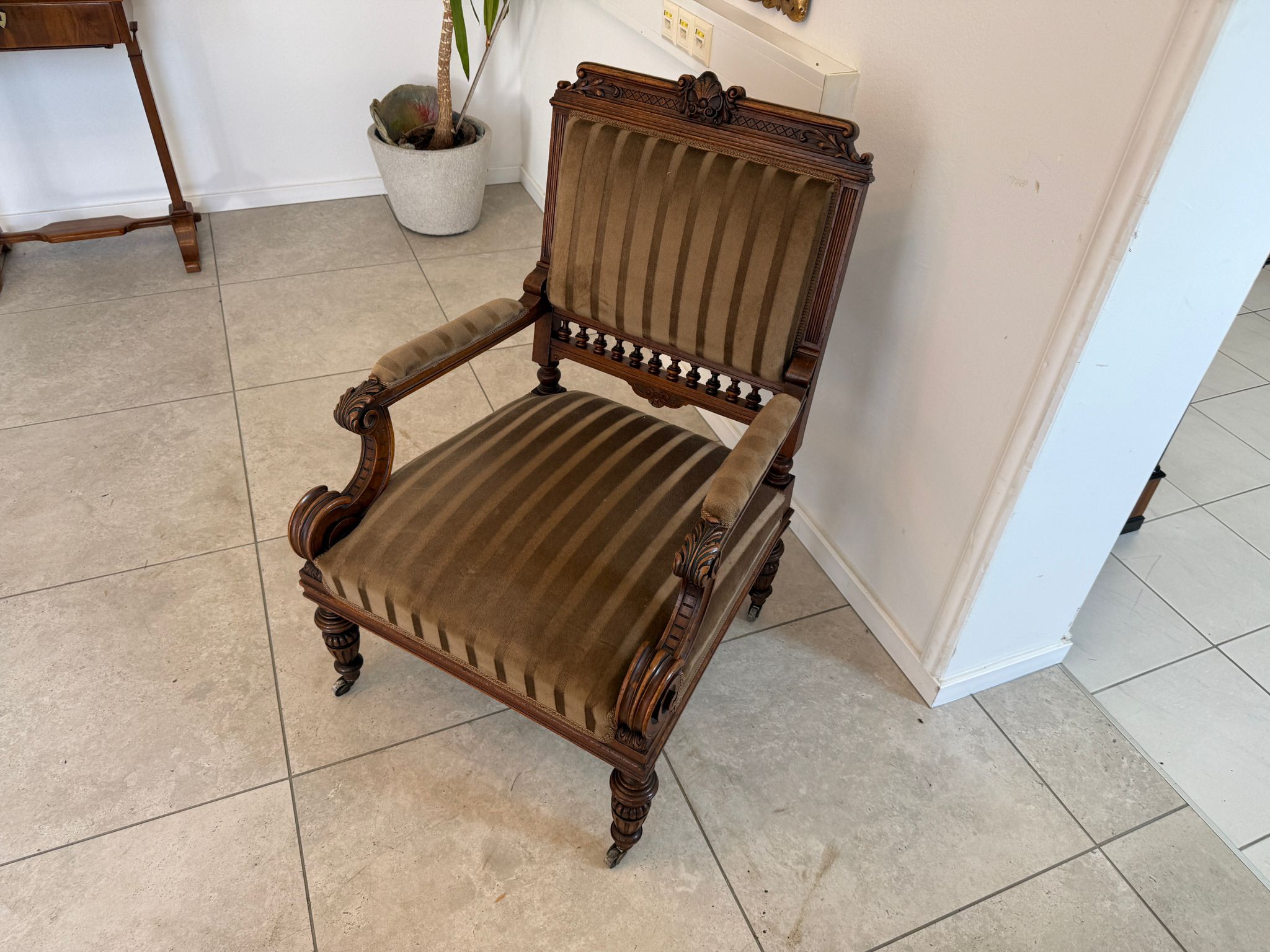 Historismus Armlehnstuhl Fauteuil Sessel Altdeutsch D1249