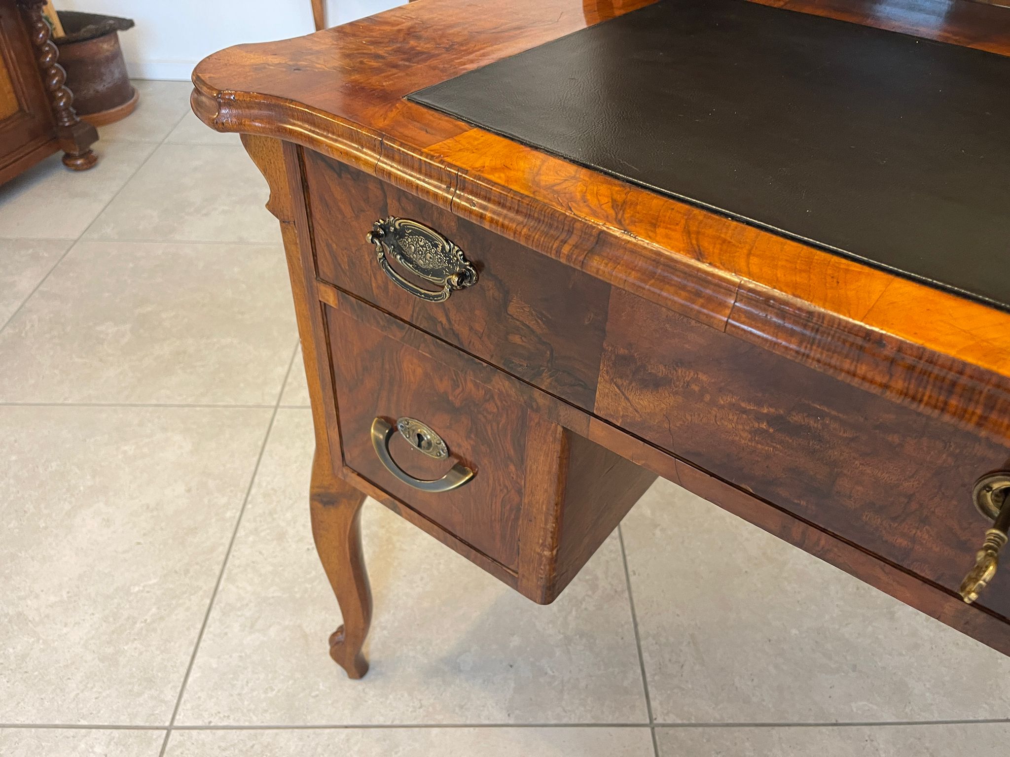 58d2fd63-7e80-46e2-b2af-ecfbdb3c94f3 Sale Spätbiedermeier Schreibtisch Sekretär Original A5069