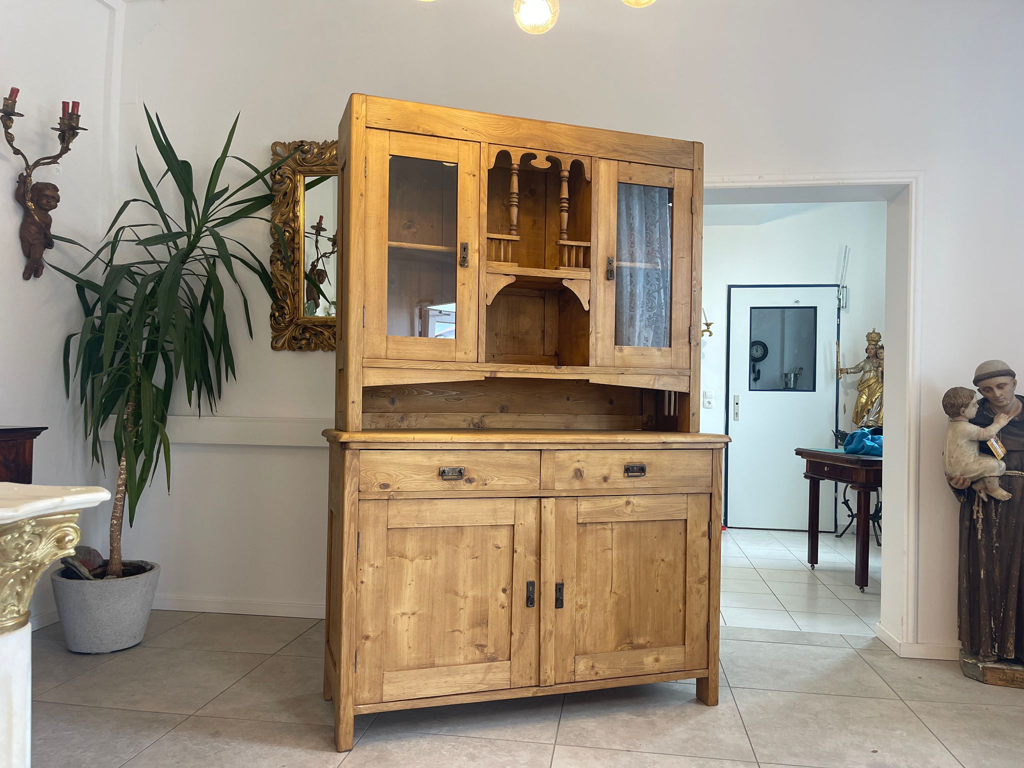 ba4b134f-1eea-4489-83cb-8e03007fa2a6 Jugendstil Küchenbuffet Küchenschrank Küchenkredenz A4864