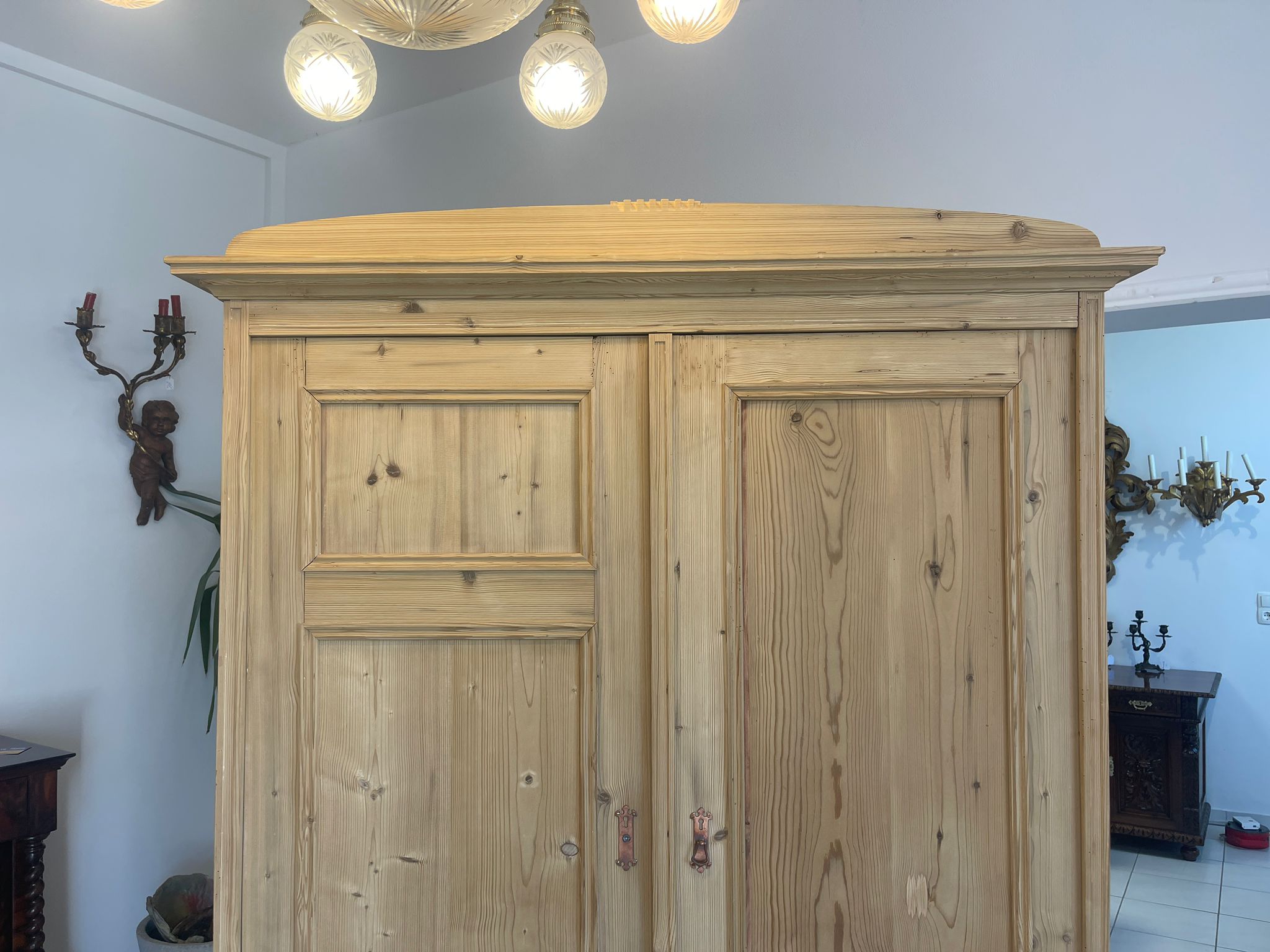 27580b41-f3b1-4773-ace2-e48c5120e2ae Antiker Bauernschrank Originaler Jugendstil Naturholzschrank A4967