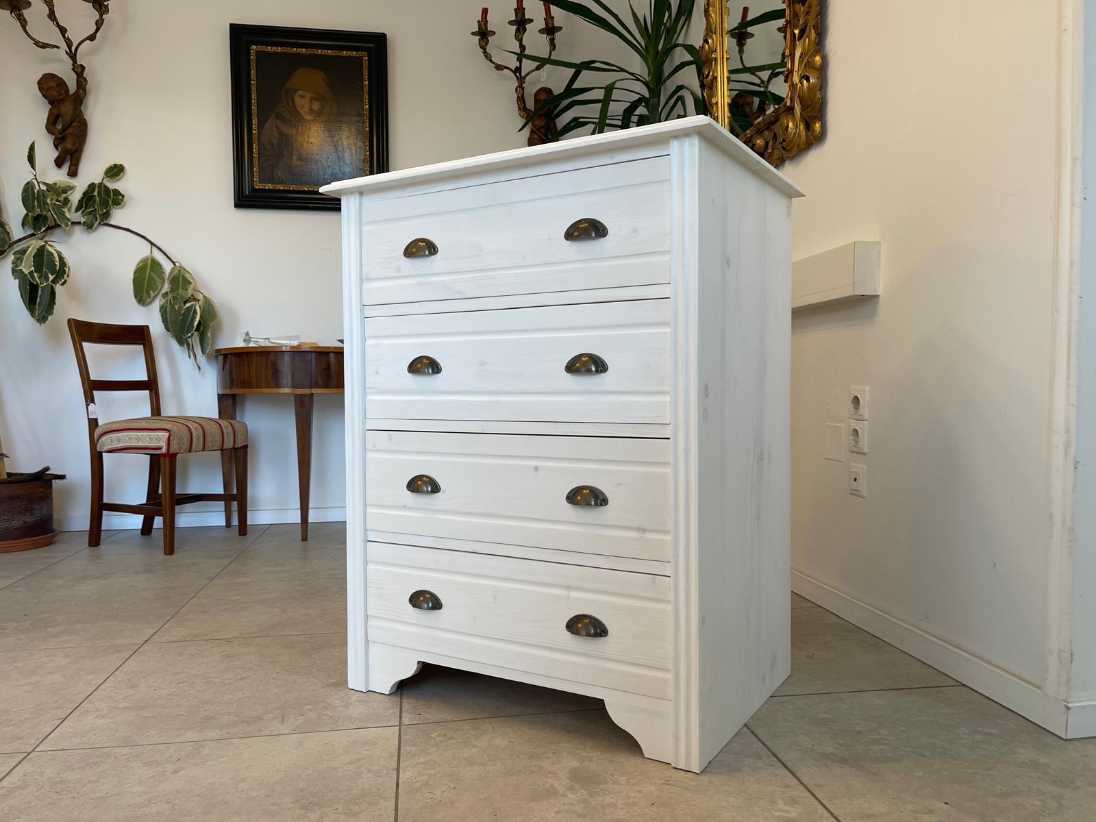 Bäuerliche Anrichte Sideboard Kommode Naturholz Fichtenholz Weiss G1073