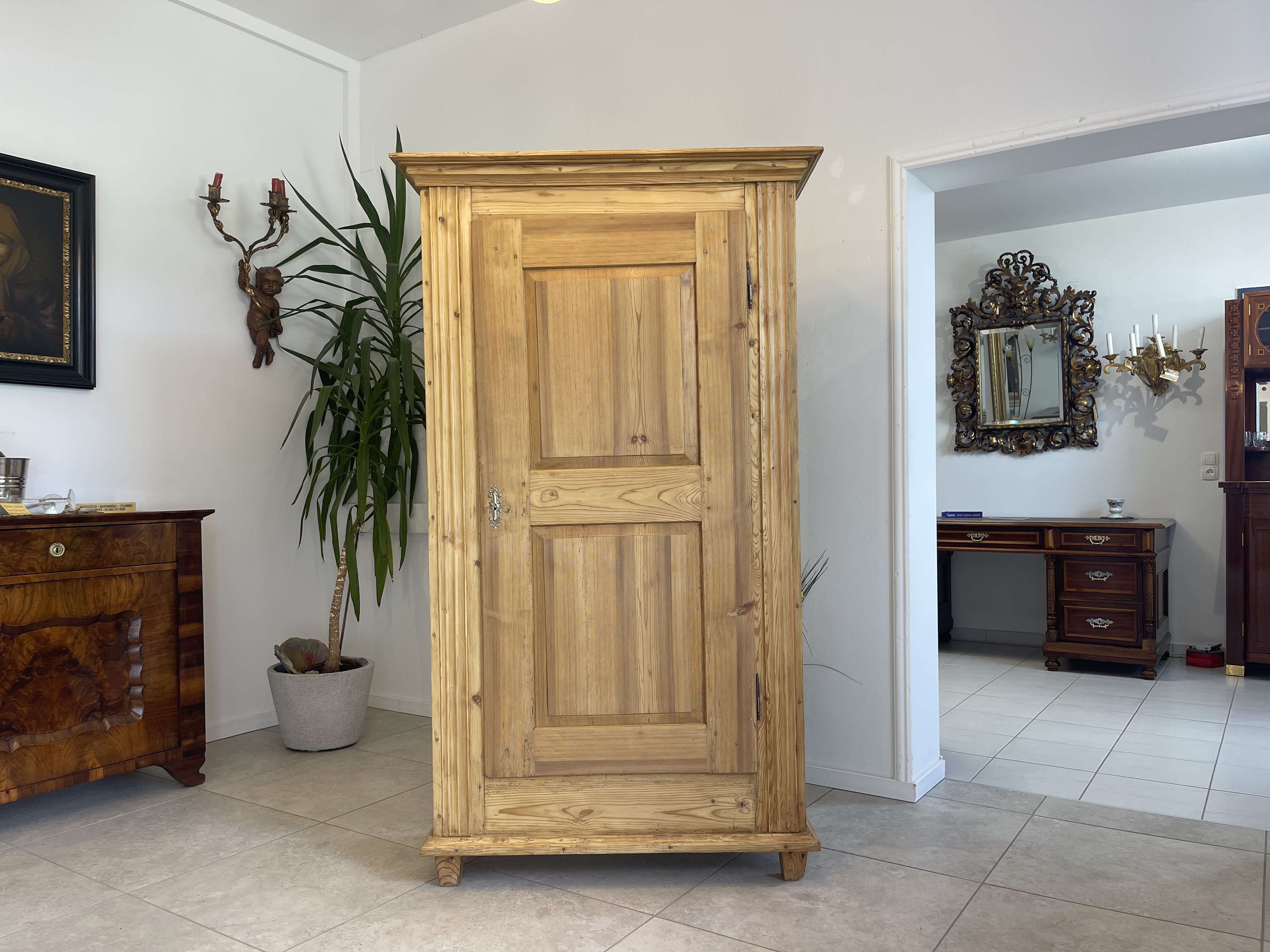 IMG_8406 Biedermeier Bauernschrank Naturholzschrank A4402