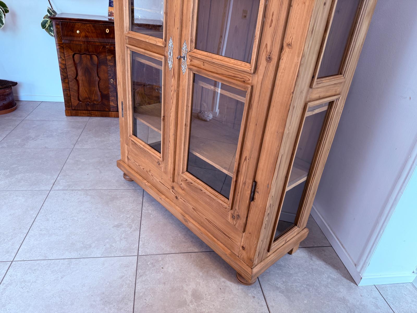 Antike Bauernvitrine Vitrine Naturholz Bücherschrank Alte Bauernmöbel D2466