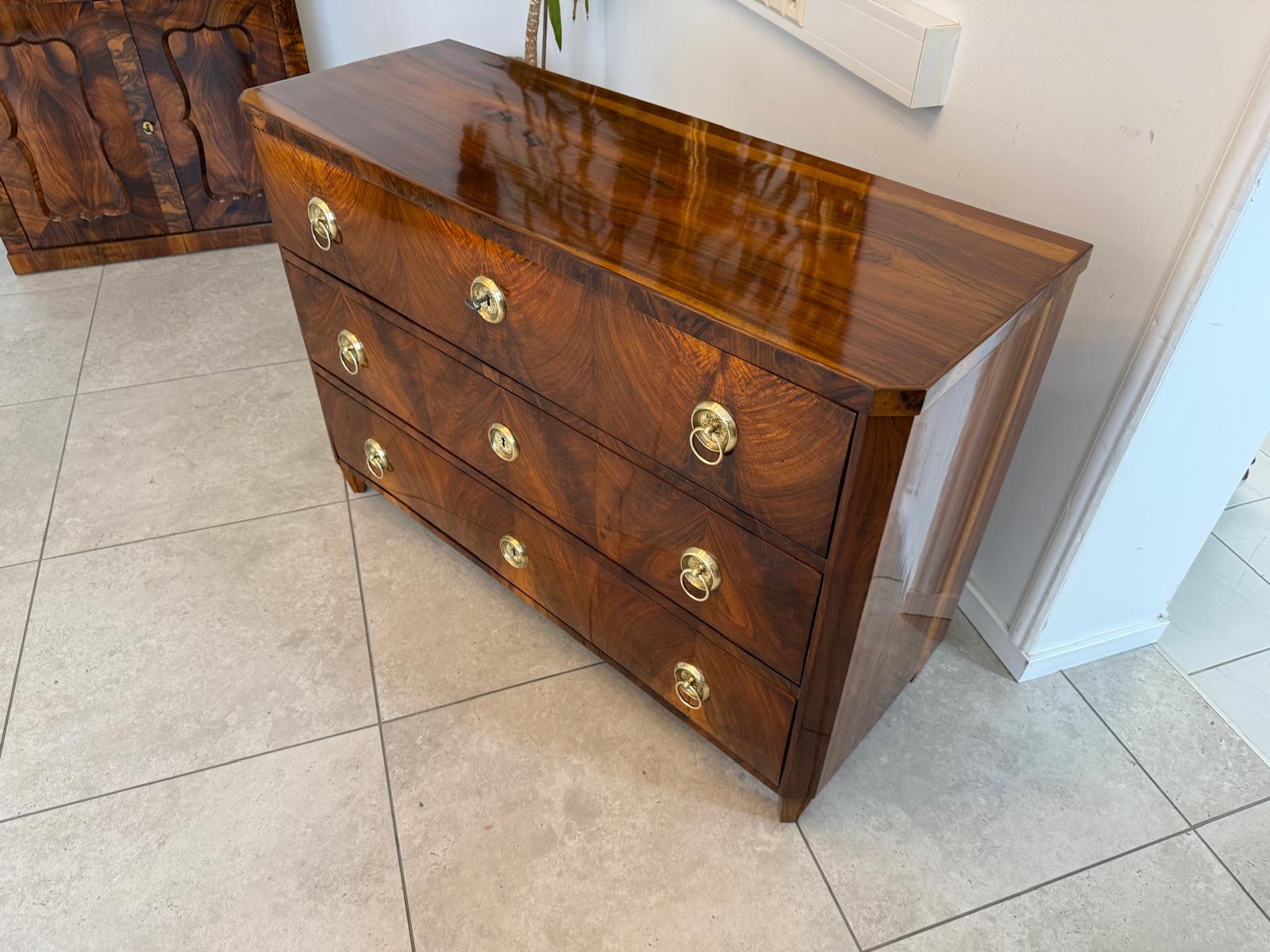 Biedermeier Kommode 3 Ladenkommode Nussholz Antiquität D2480