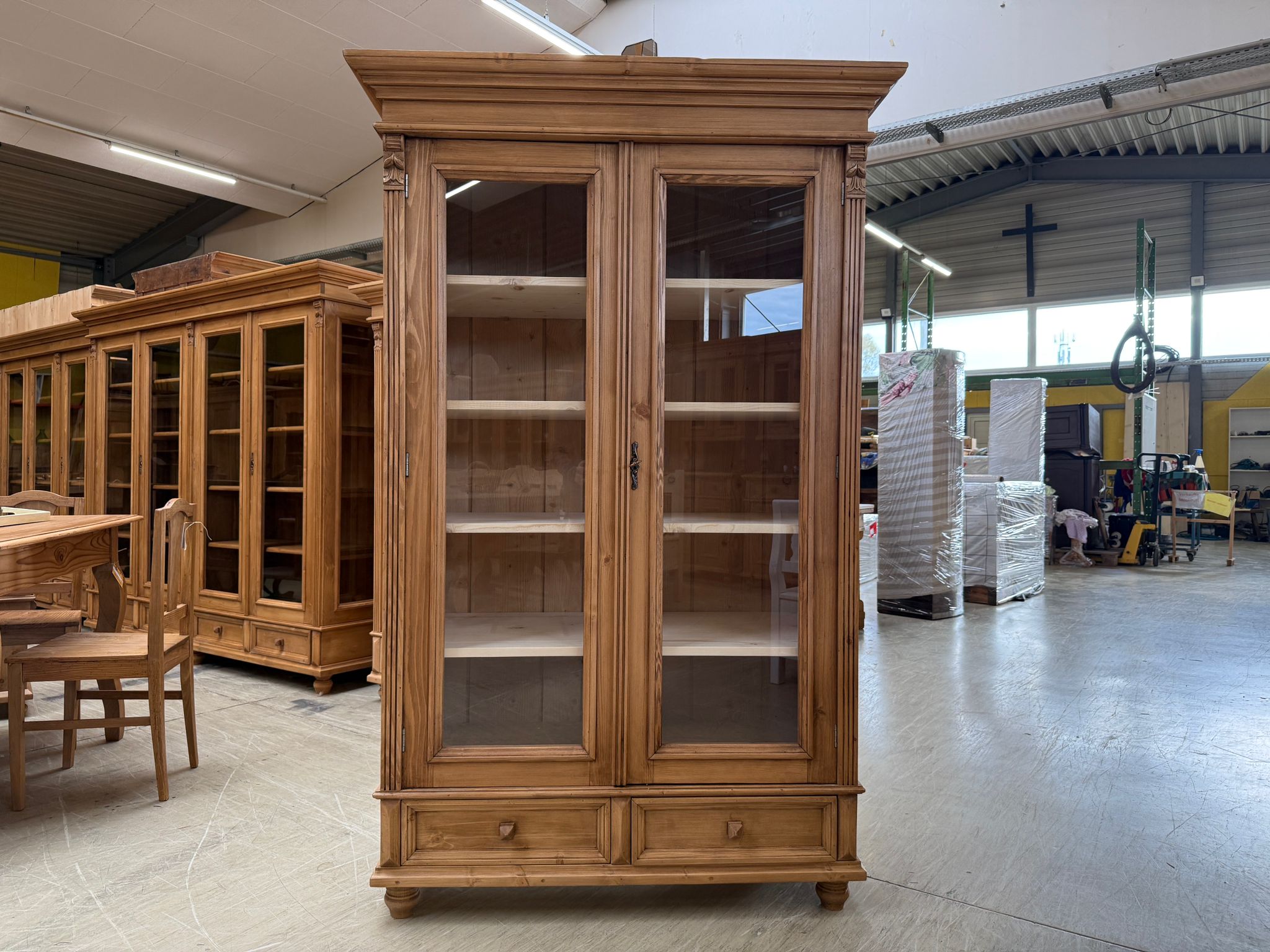 Antike Bauernvitrine Vitrine Naturholz Bücherschrank Alte Bauernmöbel G2105