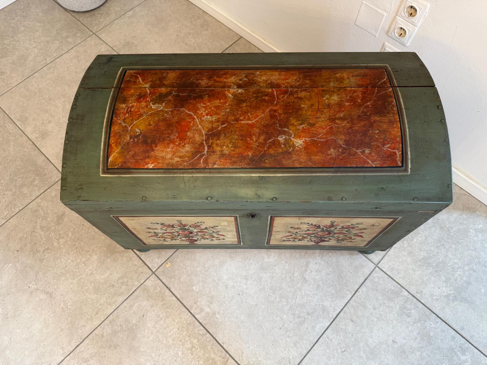 Urige handbemalte Tiroler Truhe Landhaustruhe Bauerntruhe G2269