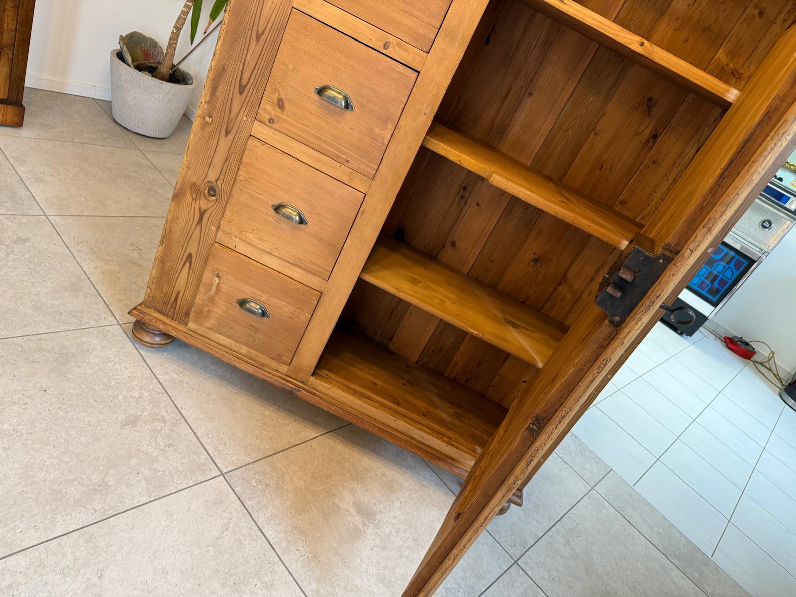 Barocker Brotschrank Almerschrank Vorratsschrank Bauernkasten Antik D1119