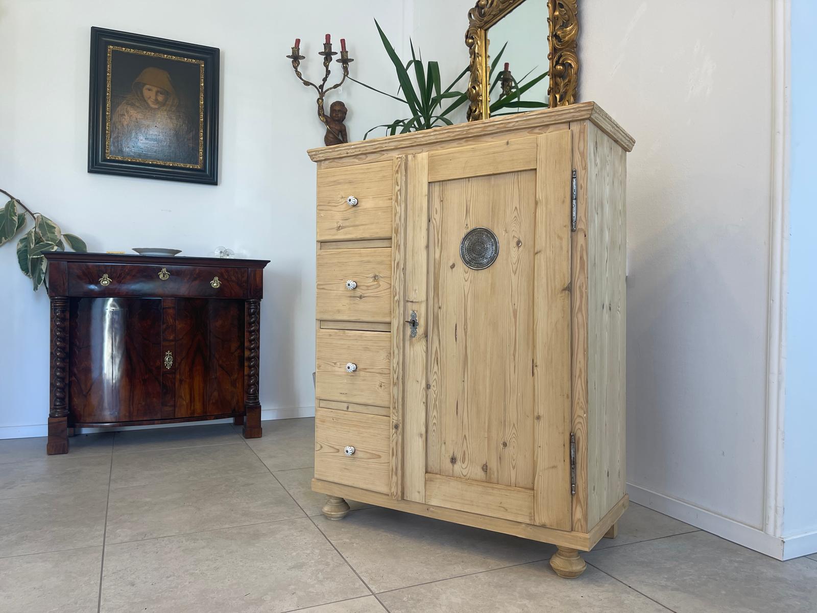 4047c219-6e88-4b5e-b7a1-59eb7e8cab8d Biedermeier Brotschrank Almerschrank Speiskasten A4965