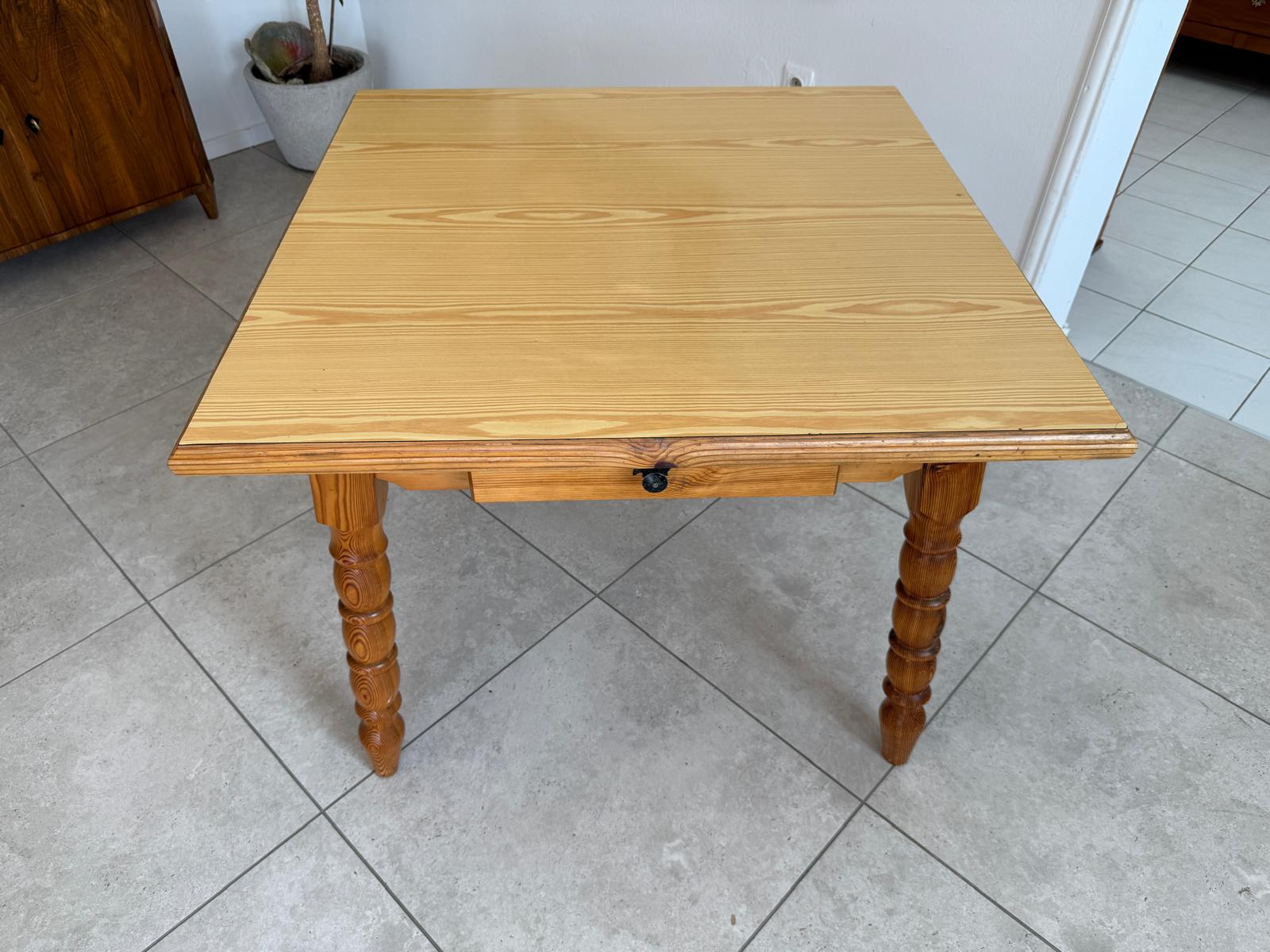 Einfacher Bauerntisch Teilmassiv Esstisch G1887