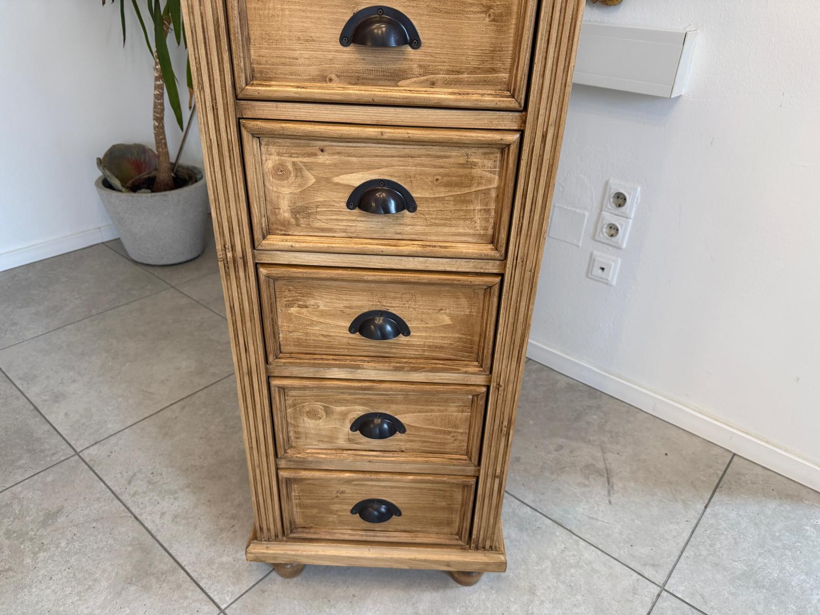 Bäuerliche Ladenkommode Apothekenschrank 7 Ladenkommode D1022