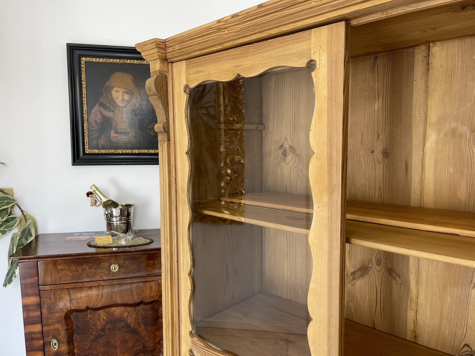 Bauernschrank_137aXG8CzTaV39CN Biedermeier Vitrine Naturholz Bücherschrank Bauernschrank A4249