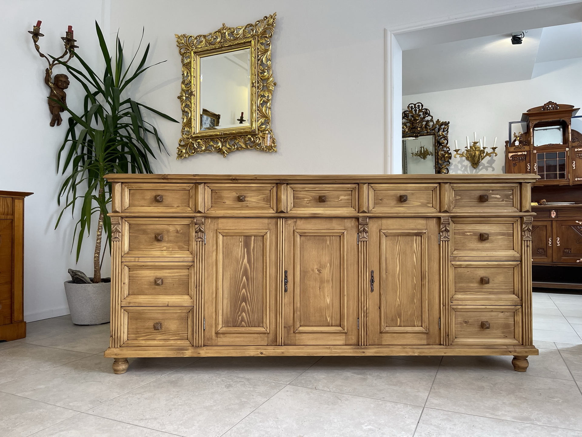 Chesterfield-Bauernschrank_02 urige 11 Ladenkommode Ladenschrank Apothekerschrank B1967