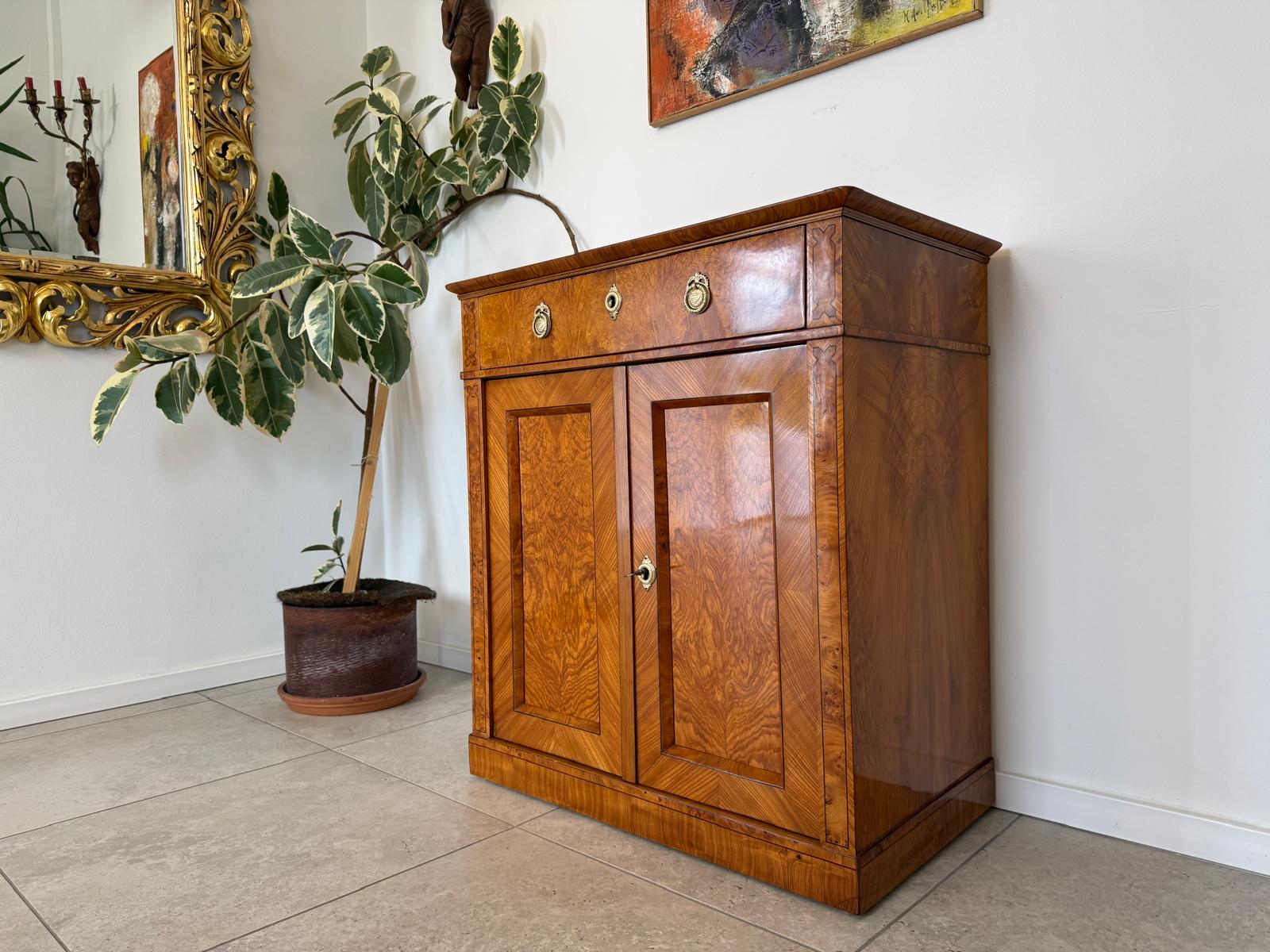 Restauriertes Biedermeier Trumeau Anrichte Antiquität D1193