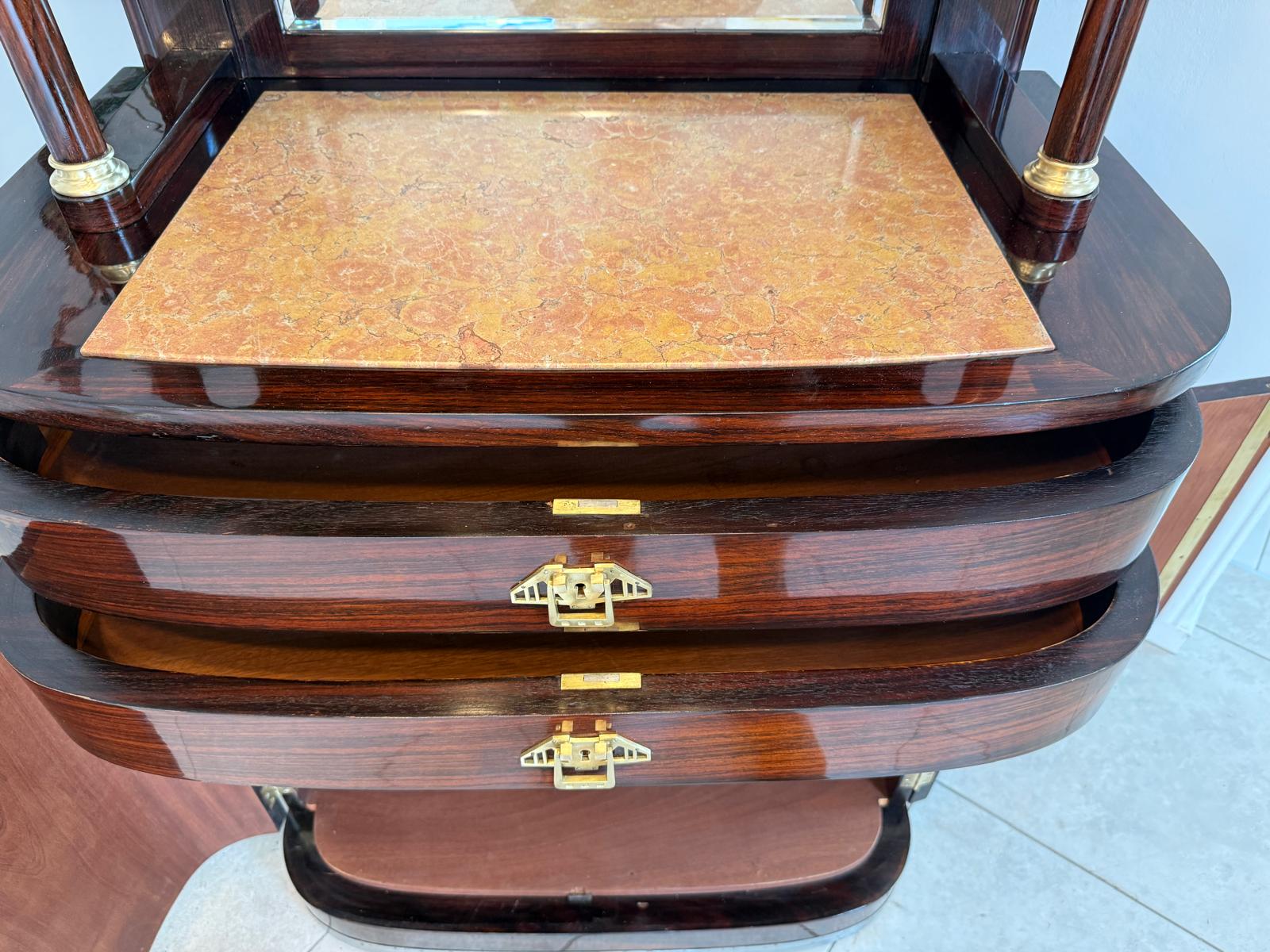 Sale Restauriertes Jugendstil Designerbuffet Aufsatzbuffet Schellack Antiquität G1814