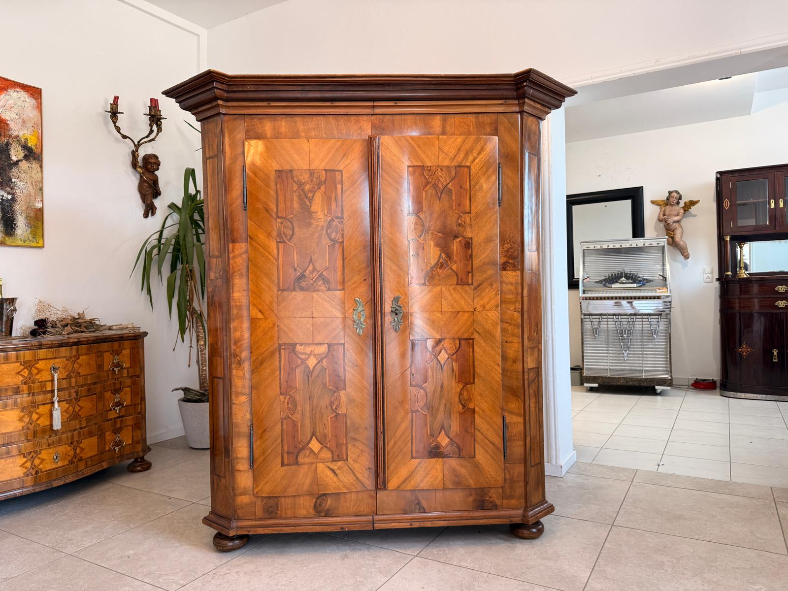 Prachtvoller Barockschrank Bauernschrank Antik Authentisch D2816