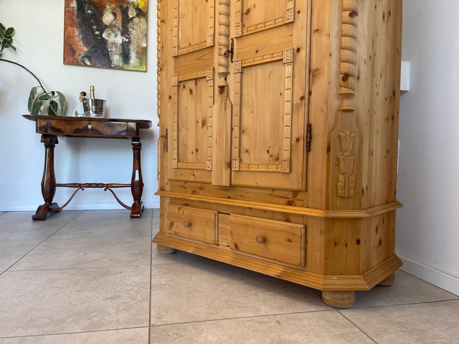 Bäuerlicher Schrank Bauernschrank Landhausschrank Barockstil Bauernkasten G1708