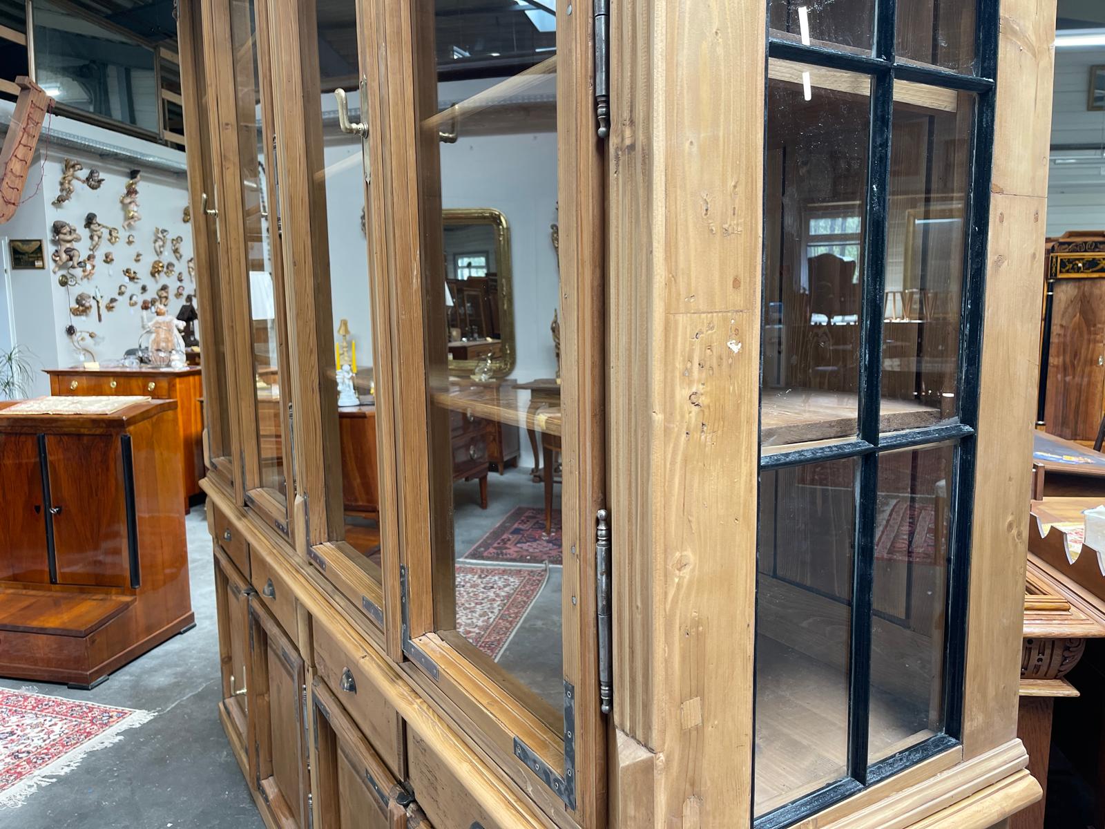 Antiker Bäuerlicher Bücherschrank Große französische Bibliotheksvitrine Glasschrank G1367