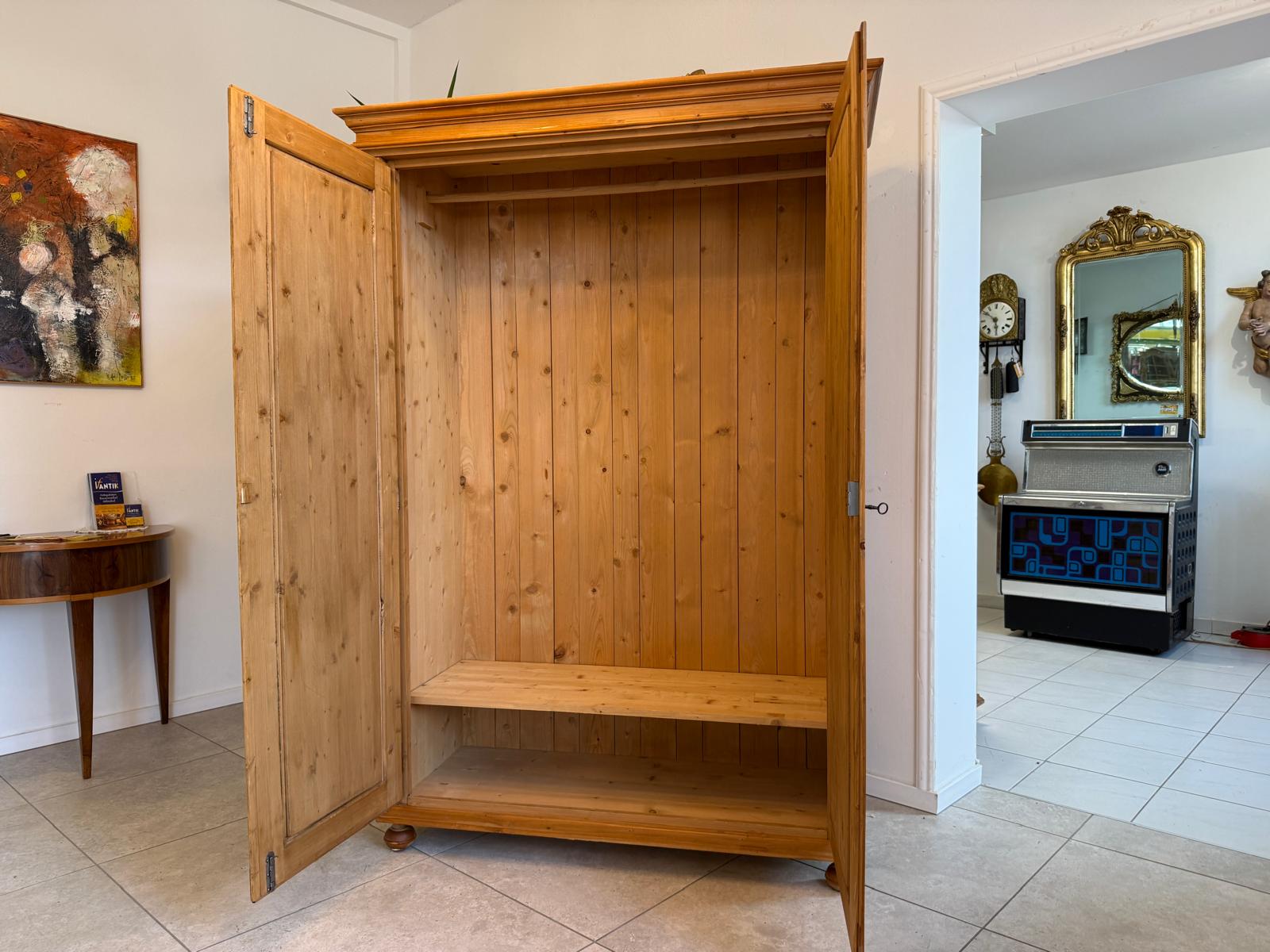 Gründerzeit Bauernschrank Bauernkasten Hallenschrank Weichholz G1046-1