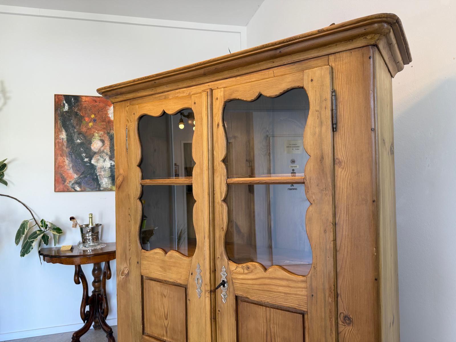 Restaurierte Biedermeier Vitrine Bäuerliche Vitrine Bücherschrank G1185