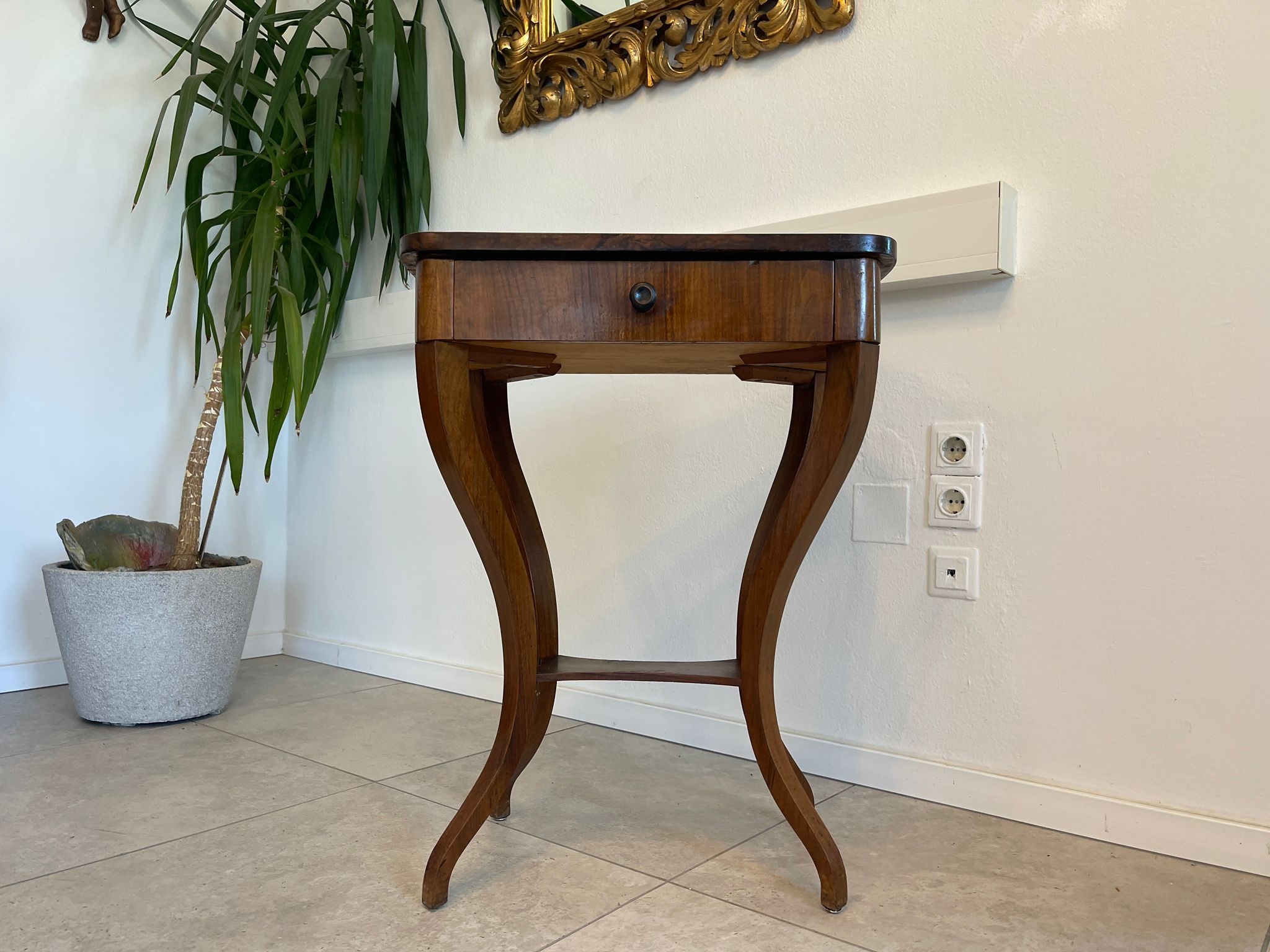 60315d7c-5114-470c-8b3c-caa259a26880 Originales Biedermeier Tischerl Nähtischerl A4892