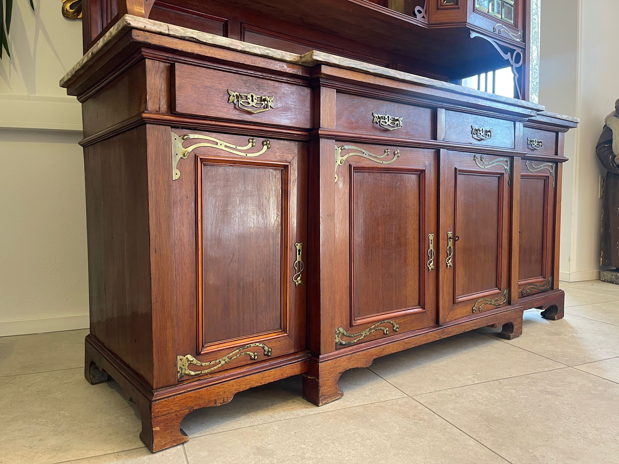 6c3ef252-d91f-4beb-8b06-ac54280e5556 Originales Jugendstil Aufsatzbuffet Bücherschrank Vitrinenschrank A4909