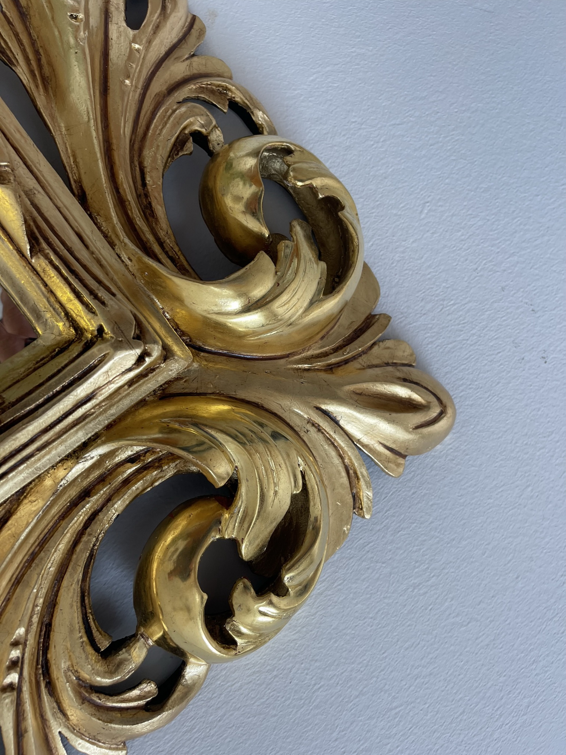 barock-biedermeier_42ZH5rHMn82LJL5 restaurierter Florentinerspiegel Akanthusblattschnitzkunst i1864