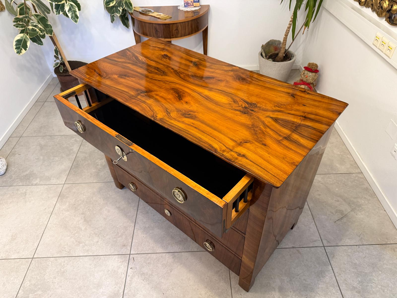 SALE Restaurierte Biedermeier Schreibkommode Nussholz Antiquität Antikmöbel G2388
