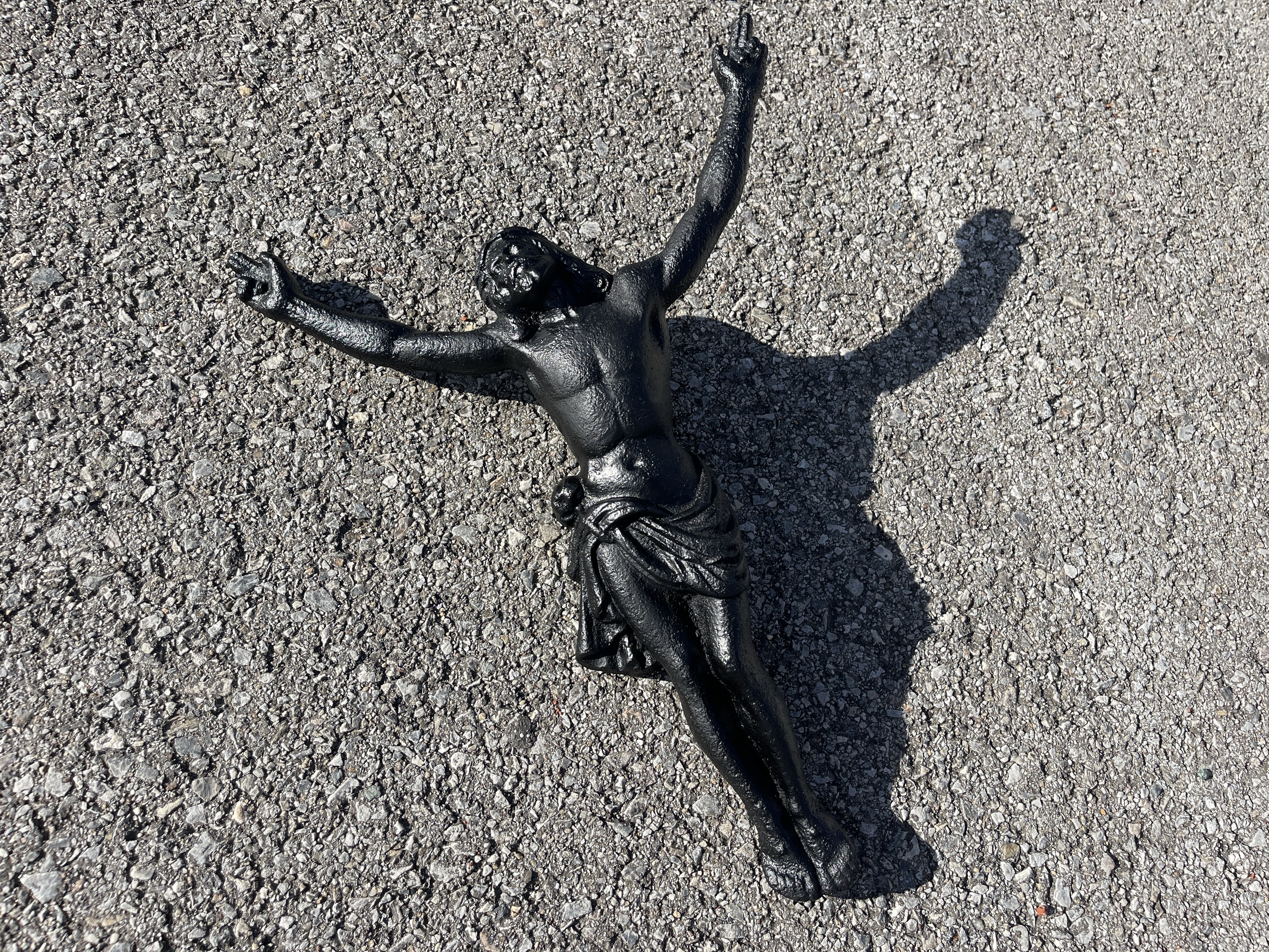 bauernschrank-Kredenz_250 Jesus INRI Herrgott aus Gusseisen B1813