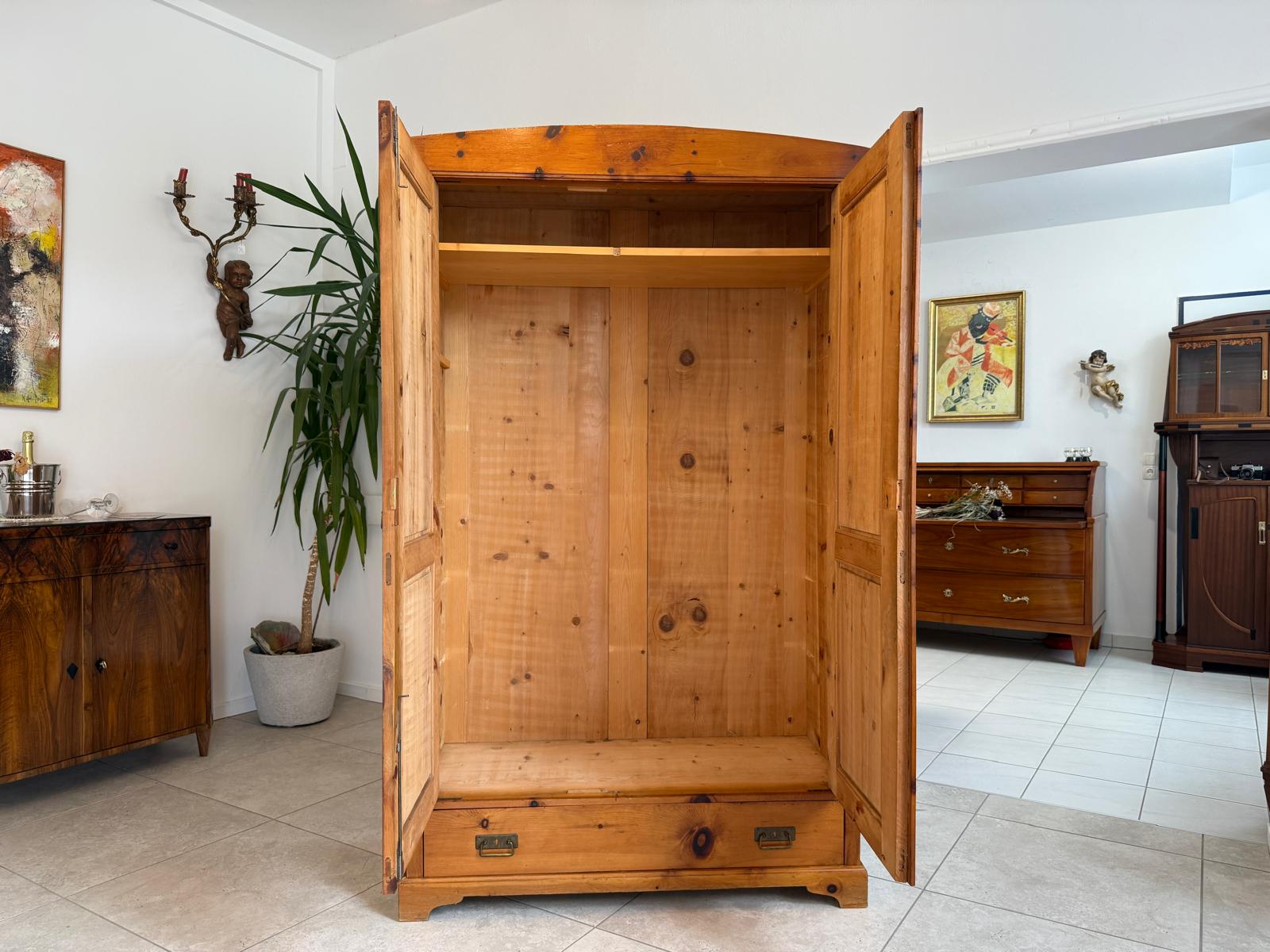 Zirbenholz Schrank Kasten Bauerschrank Kleiderkasten Bauernkasten G1883