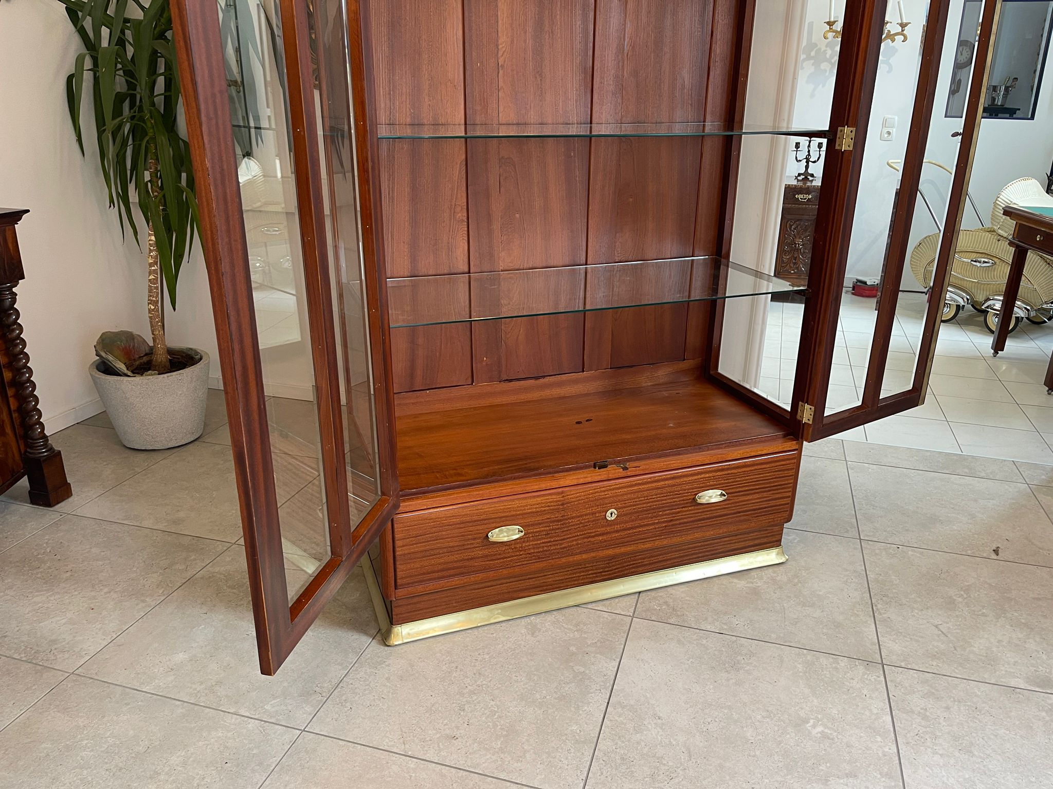 773eaf35-9c62-488b-b34c-3403f6214af7wCGsbdyPyxOjn Restaurierter Jugendstil Vitrine Bücherschrank Vitrinenschrank Antik A4927