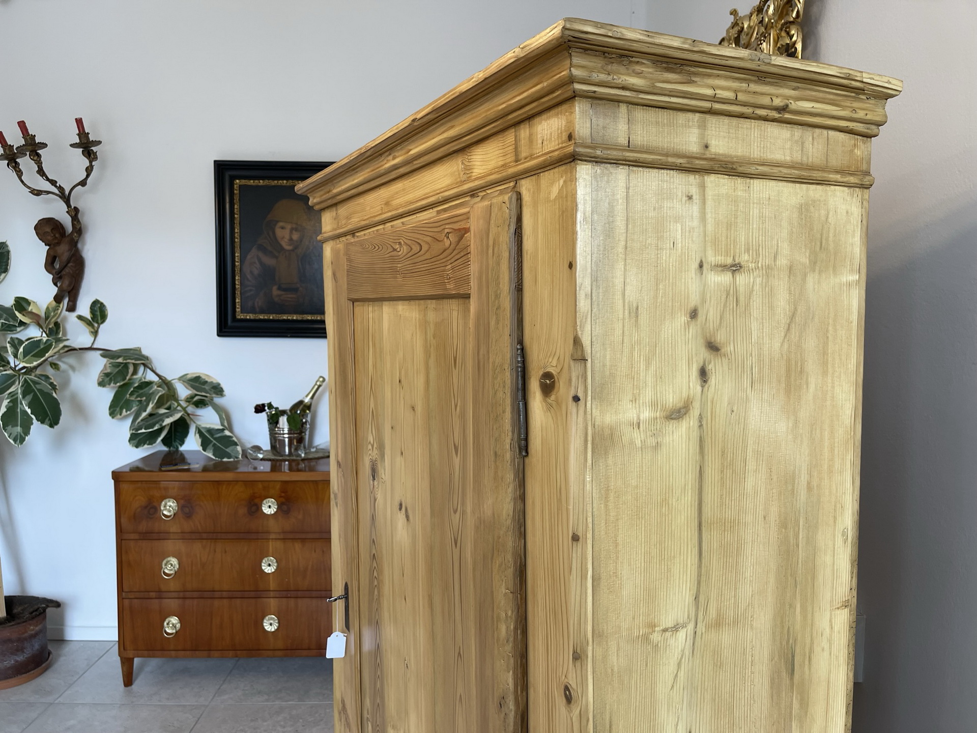 Antik-Biedermeier-Empire_168 uriger Biedermeier Schrank Kleiderkasten B1257
