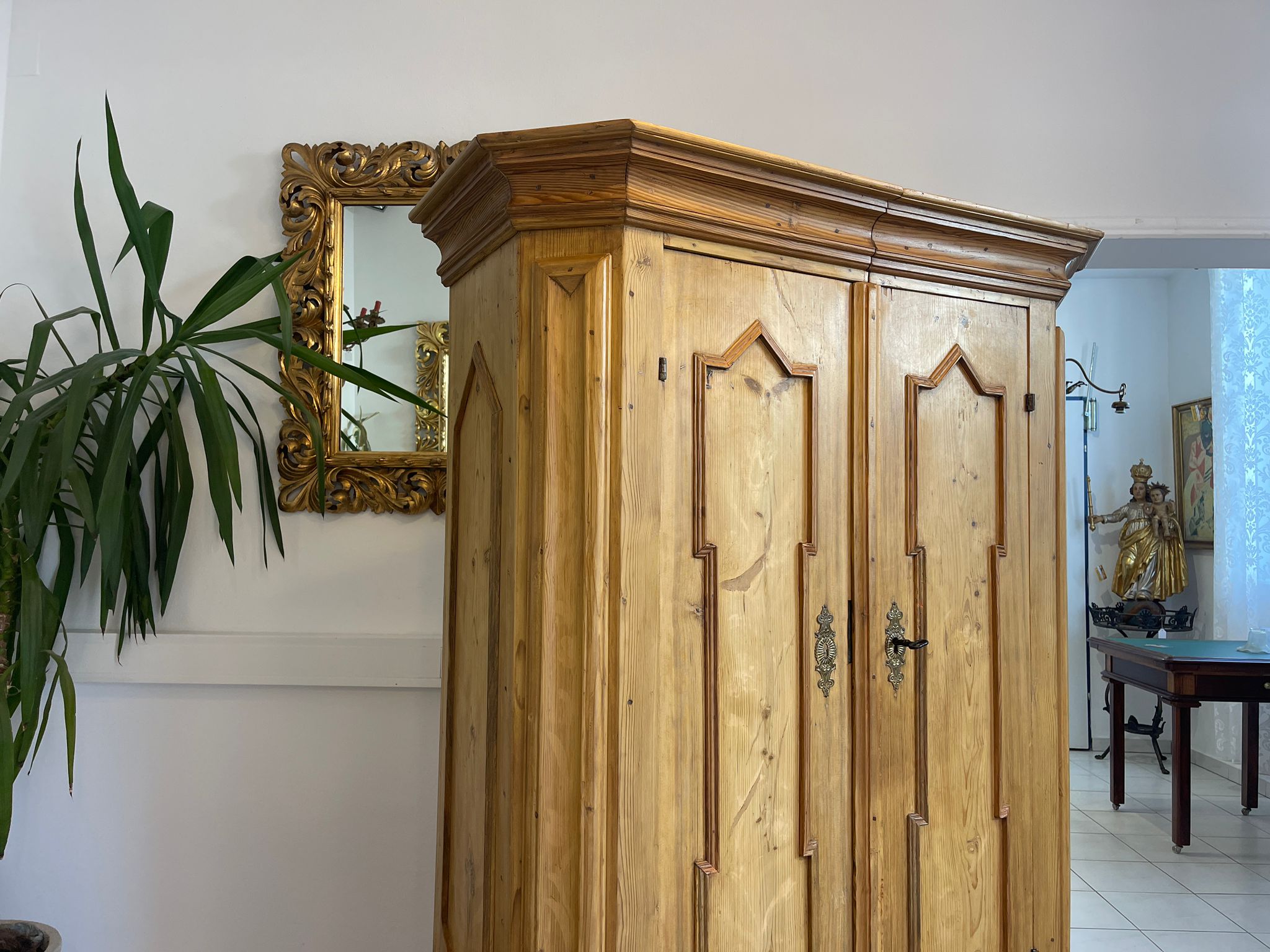 7f8537bd-a85e-44b2-99bc-056000c811ac Bauernschrank Barockschrank Barock Hallenschrank Kasten A4975