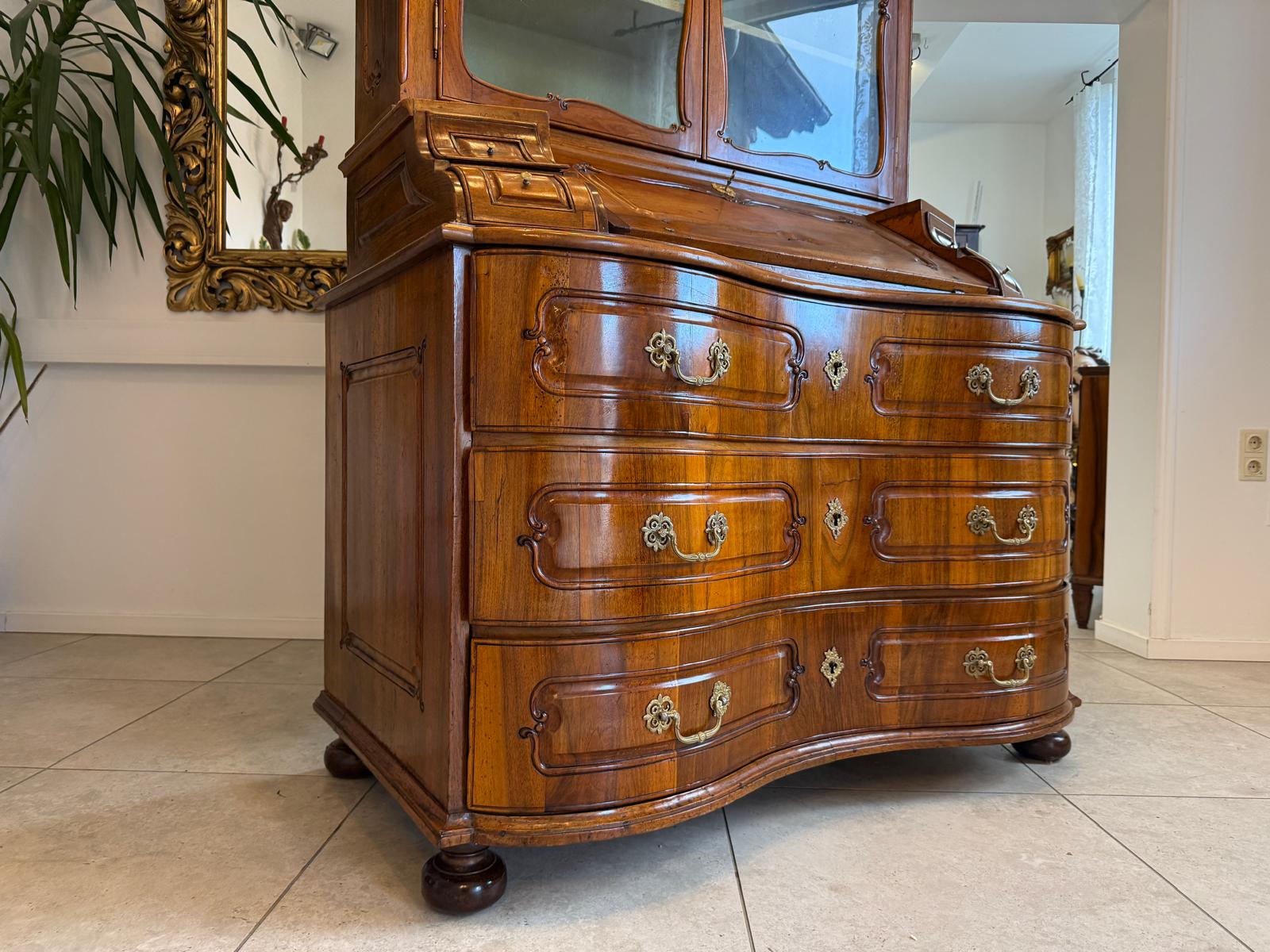 SALE Originale Aufsatzvitrine Aufsatzkommode Vitrine Antiquität Nussholz  D1146